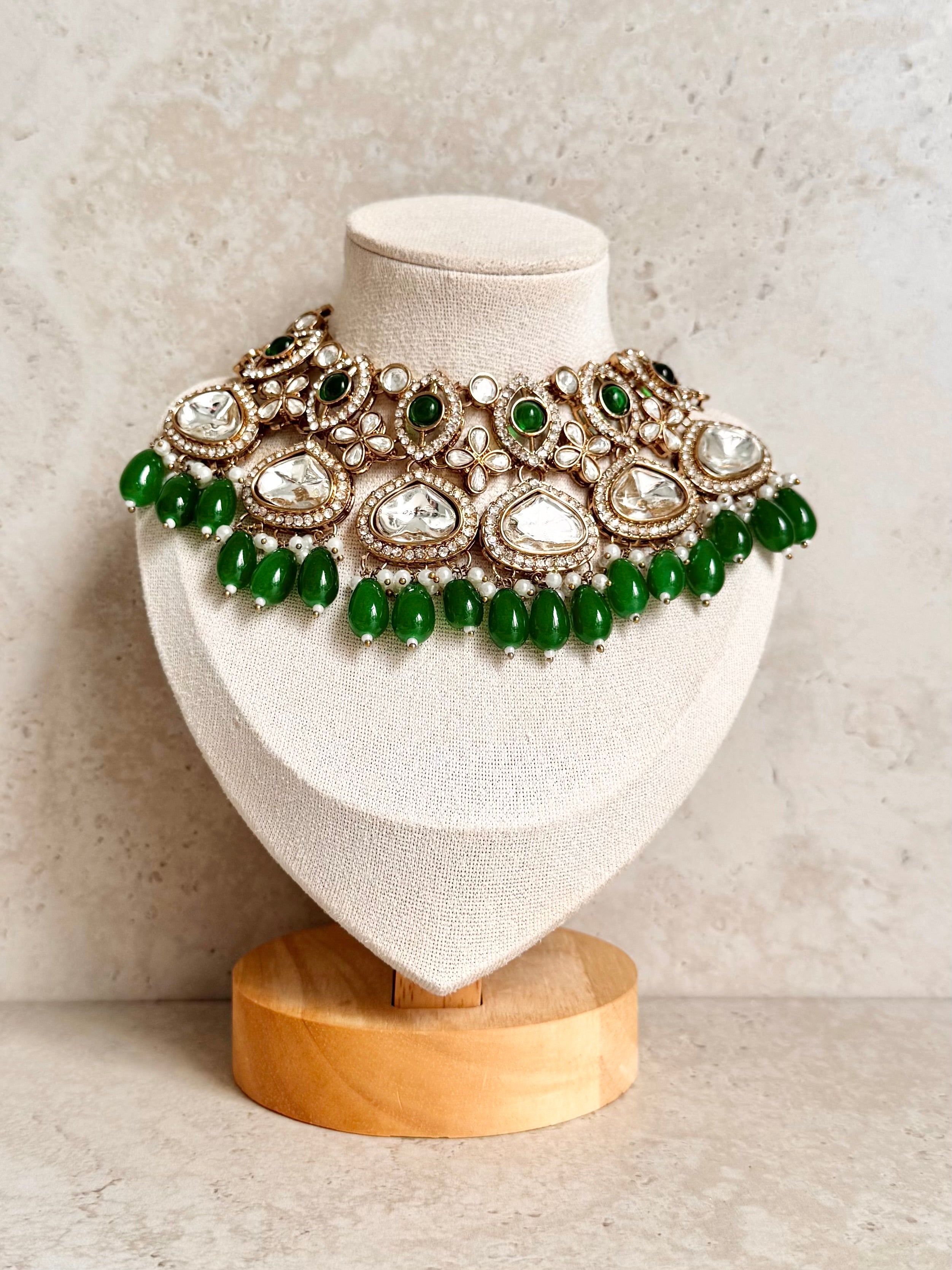 Gurbinder Necklace Set