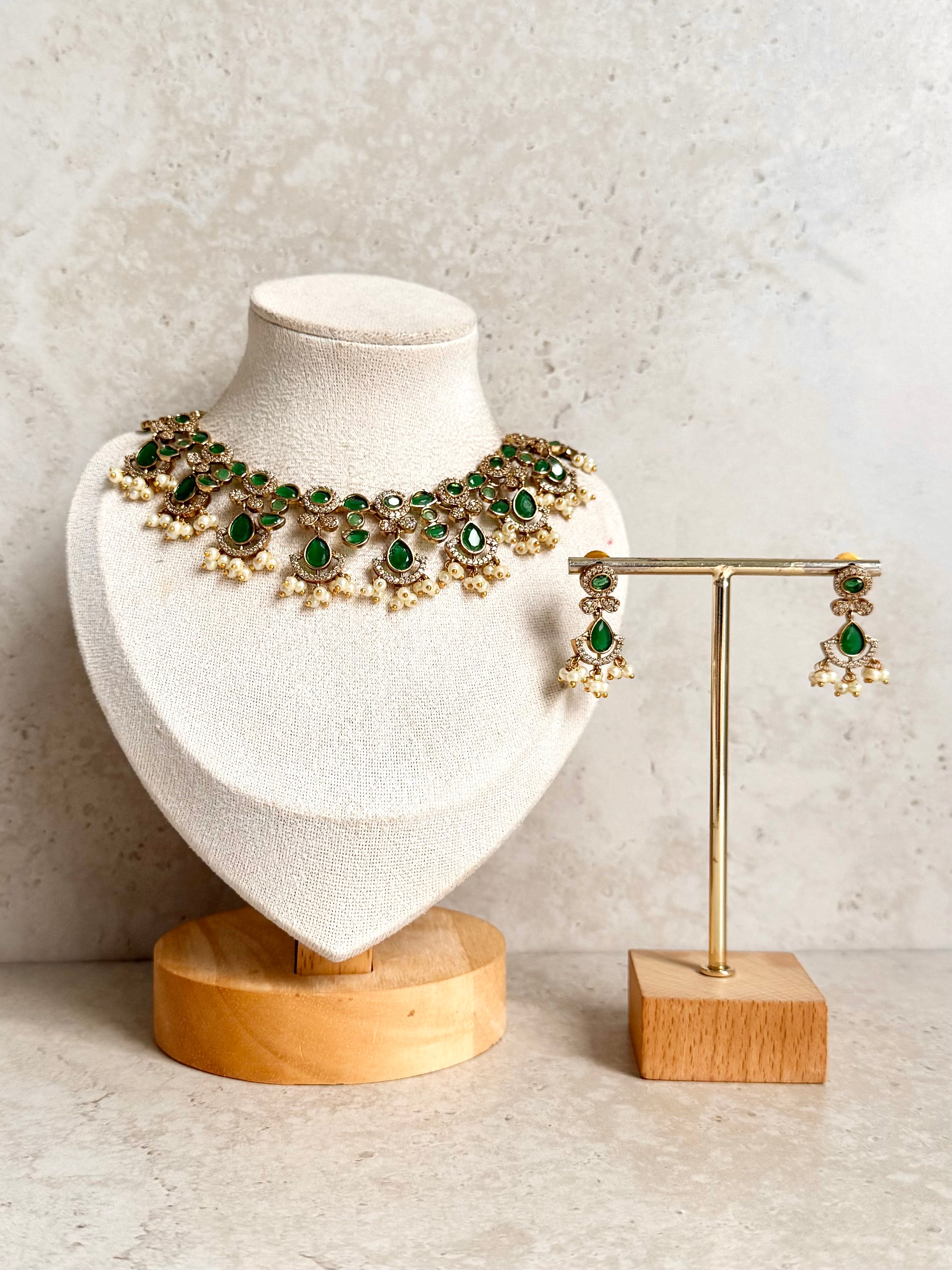 Deepika Necklace Set