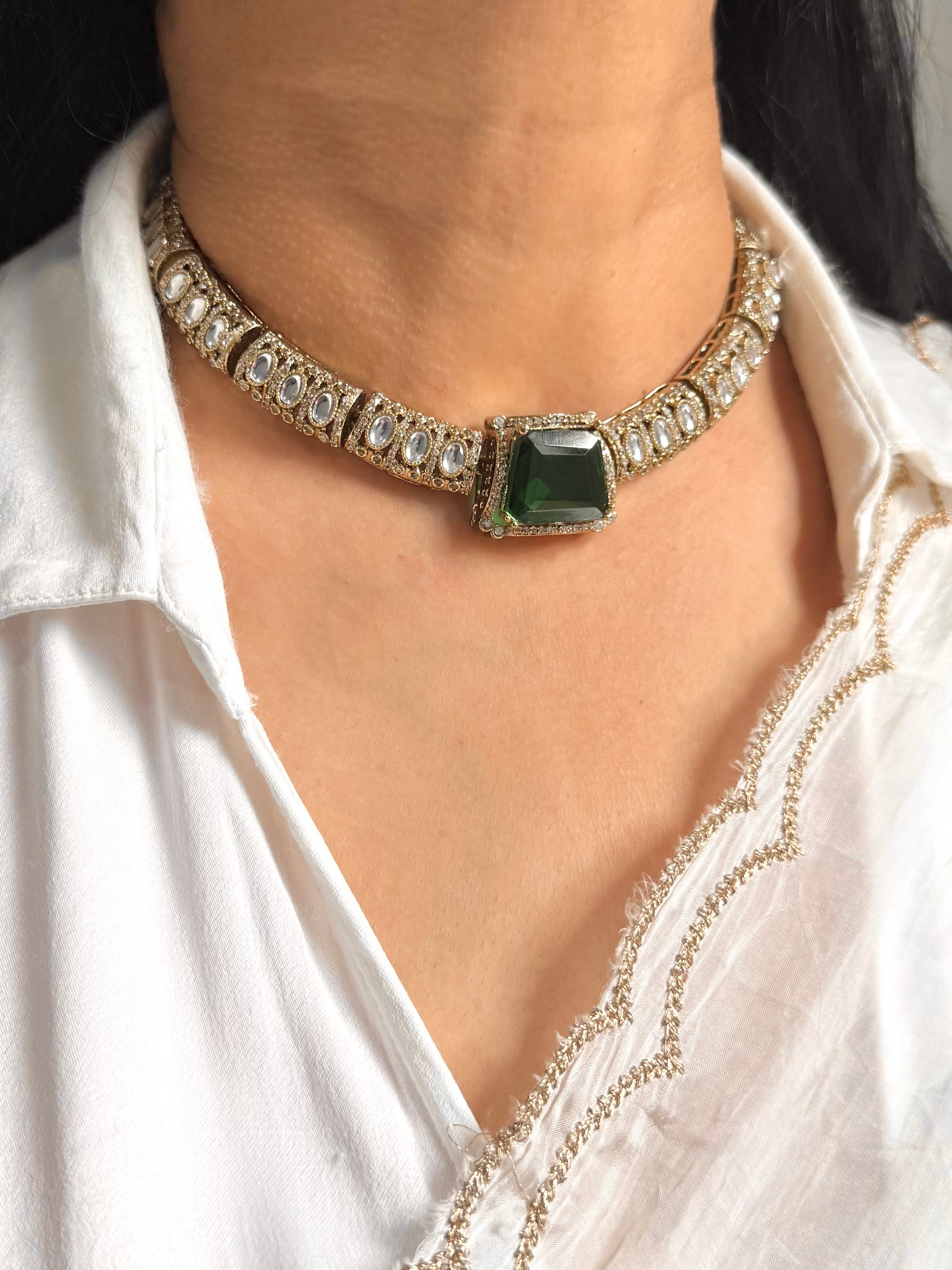 Navjot Necklace Set