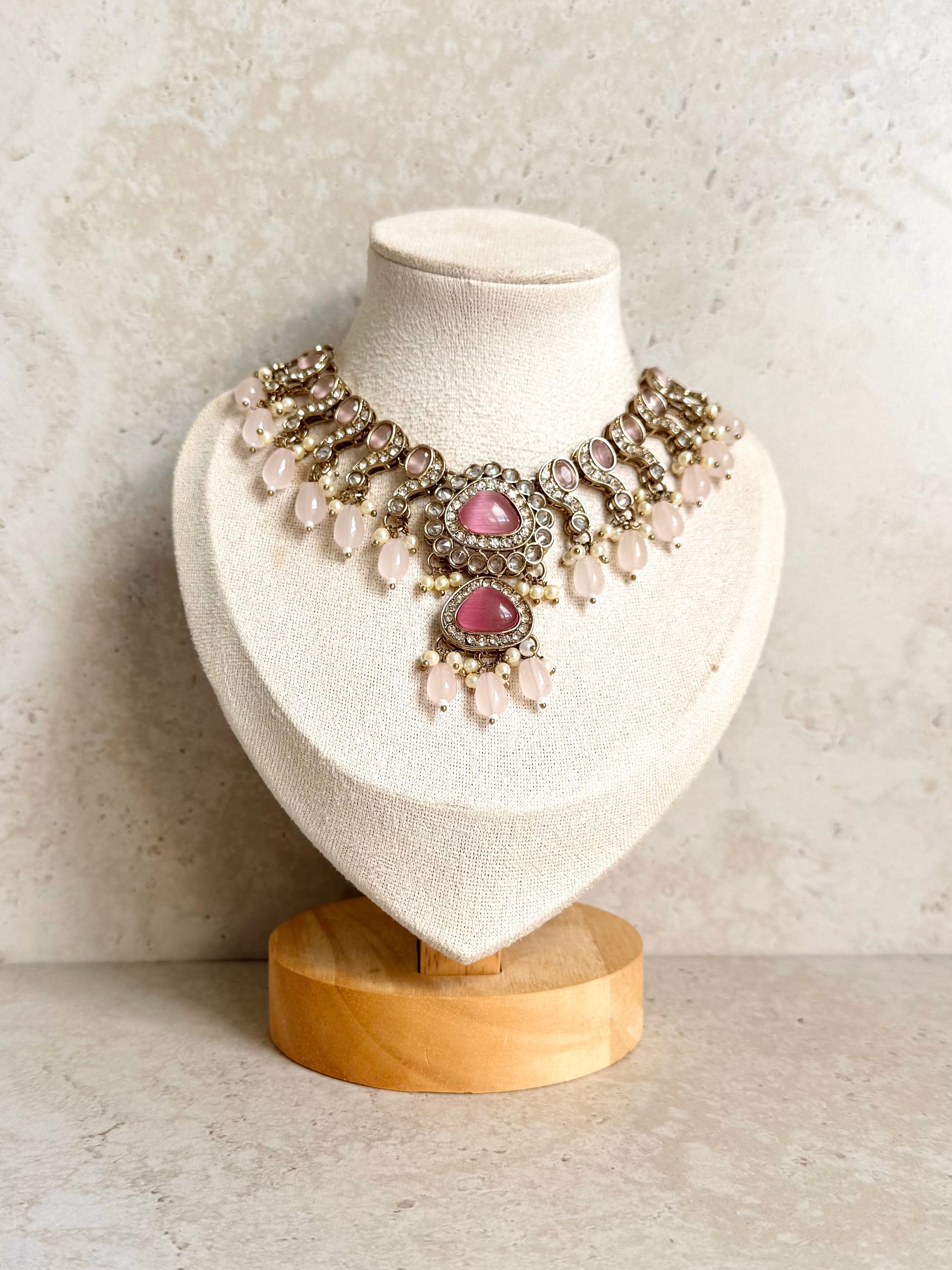 Mishal Necklace Set