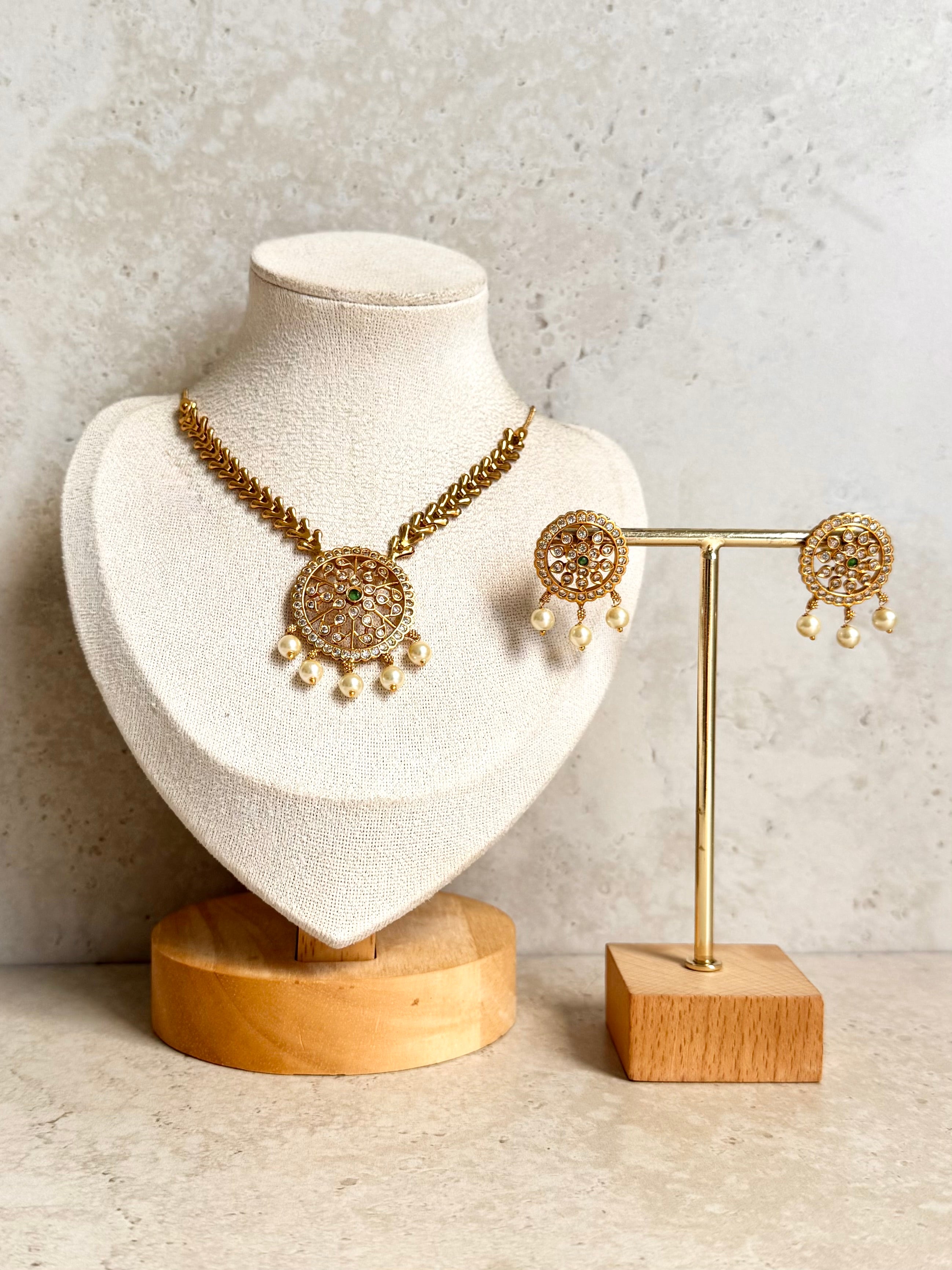 Garima Necklace Set