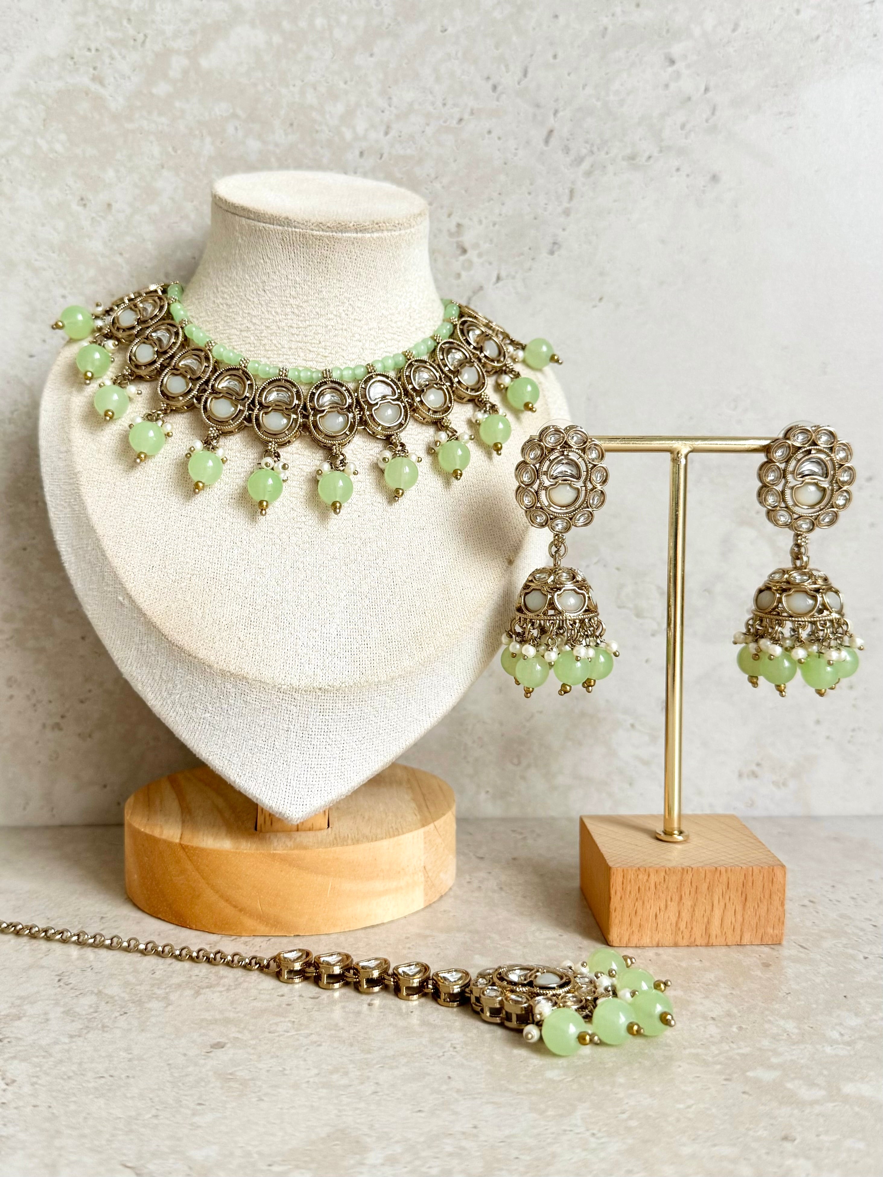 Amar Necklace Set