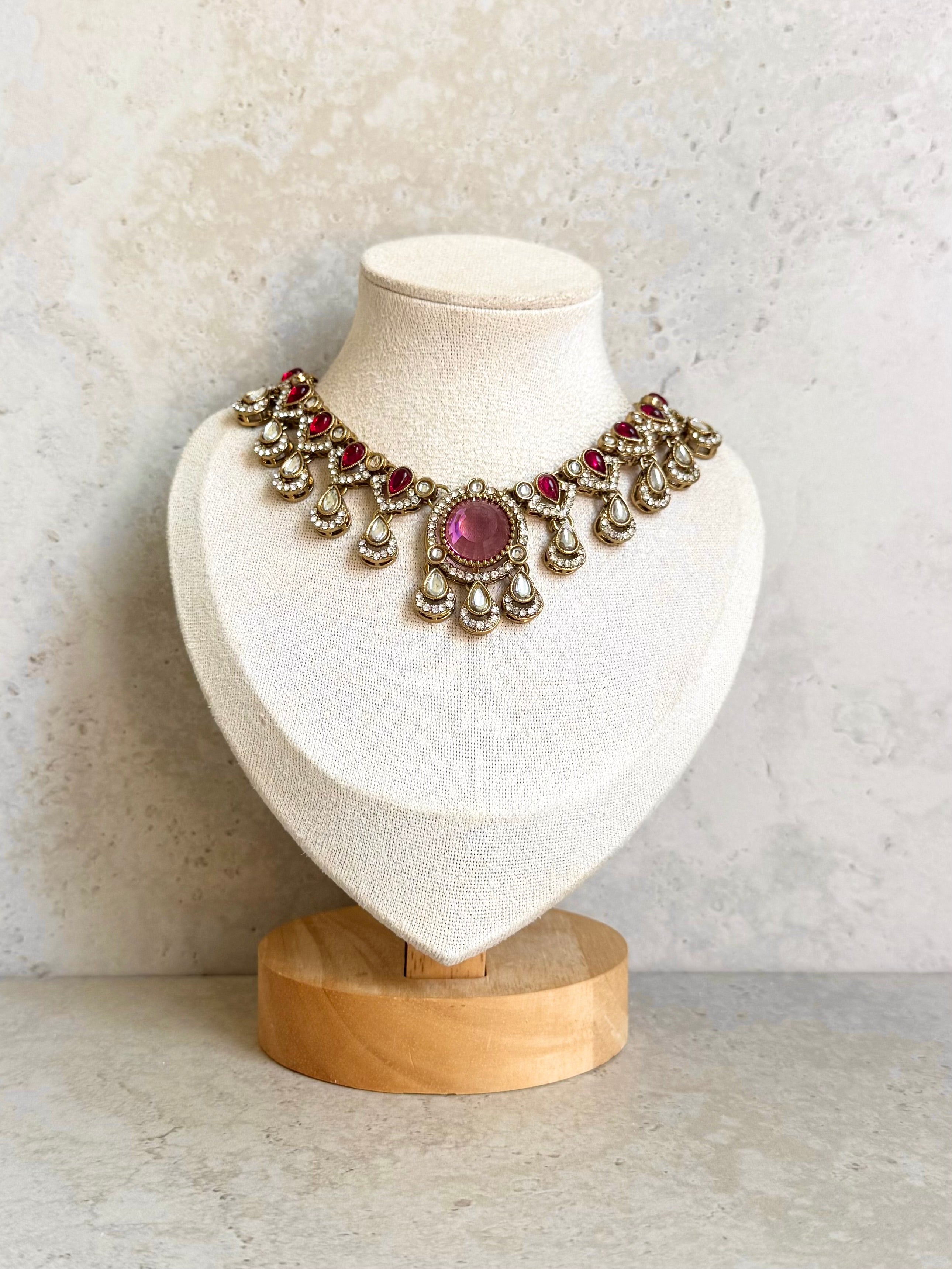 Nasira Necklace Set