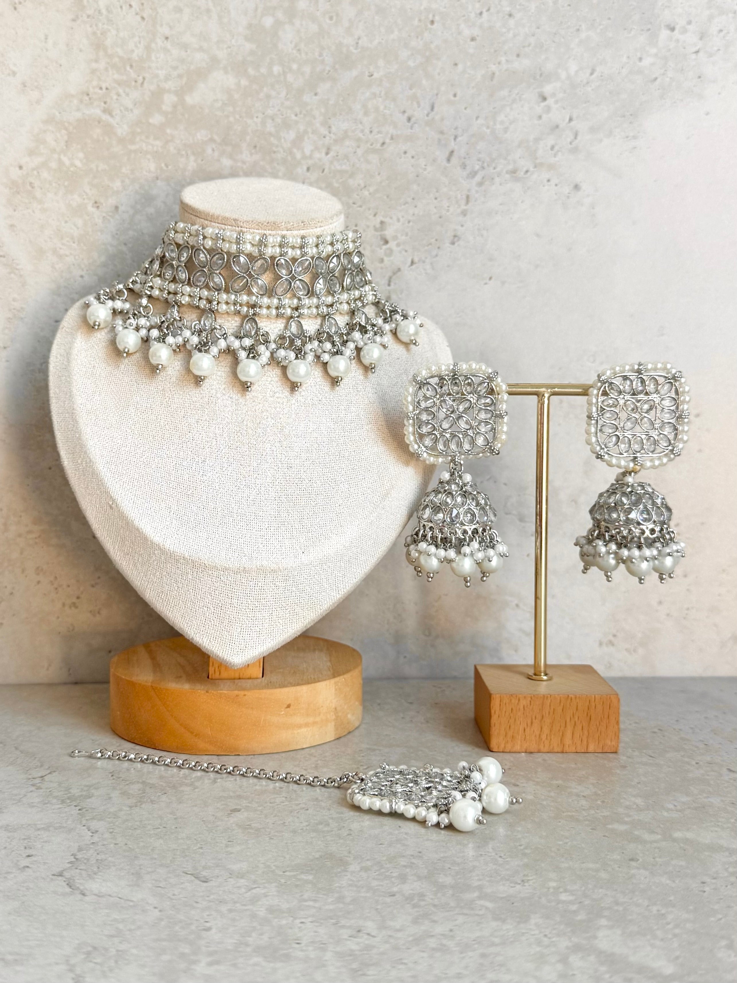 Amreen Necklace Set
