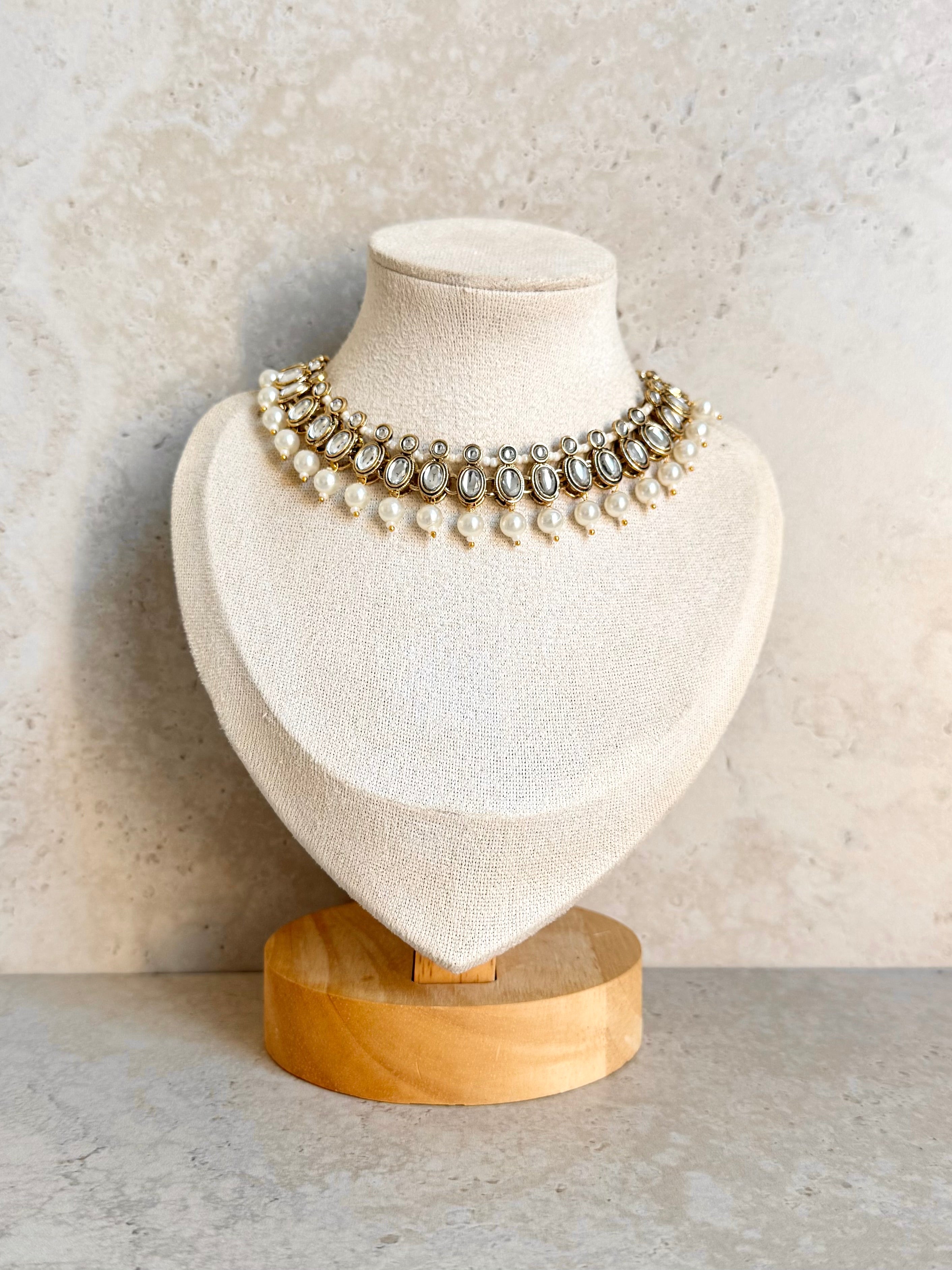 Bindu Necklace Set