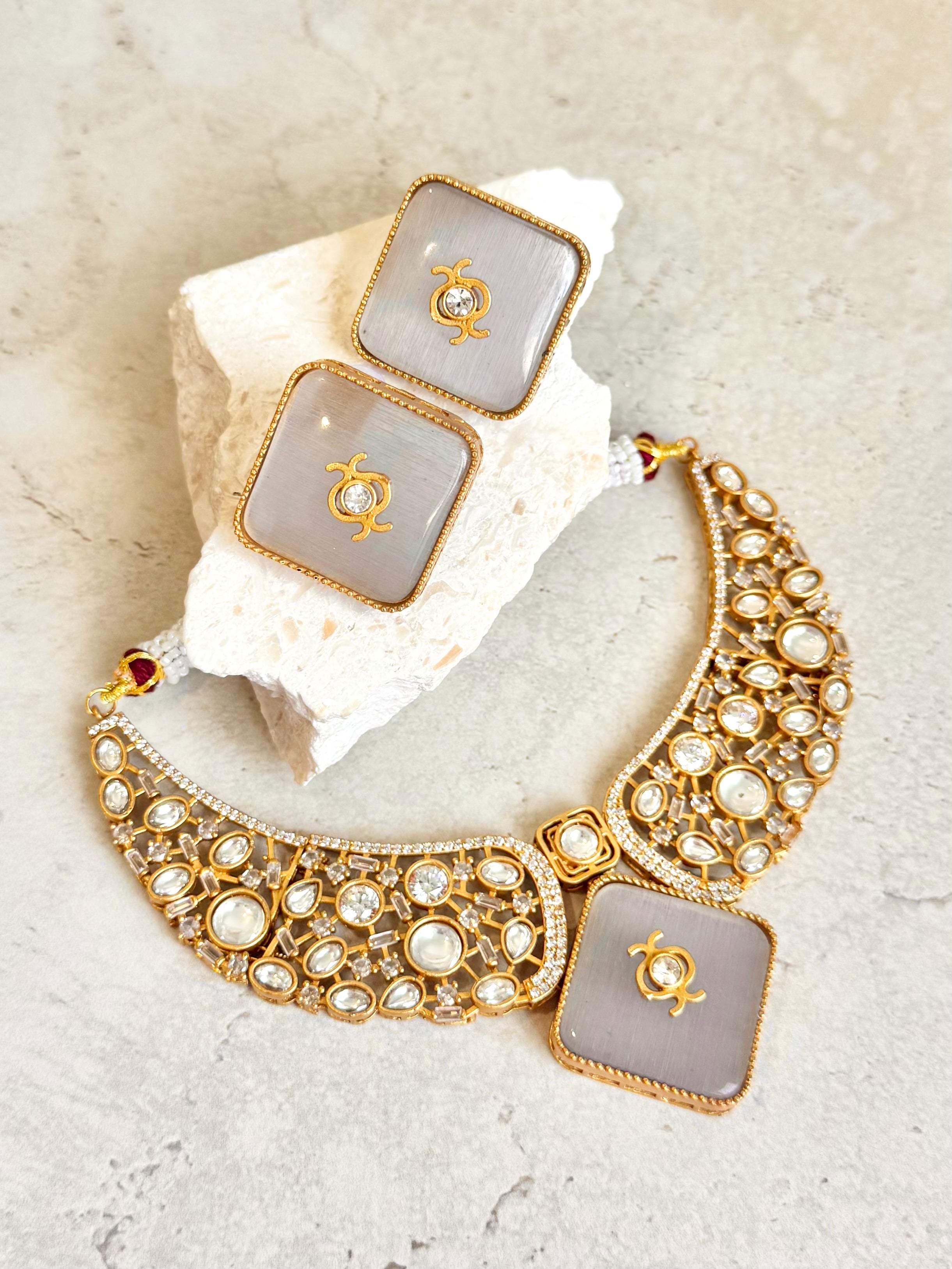 Azra Necklace Set