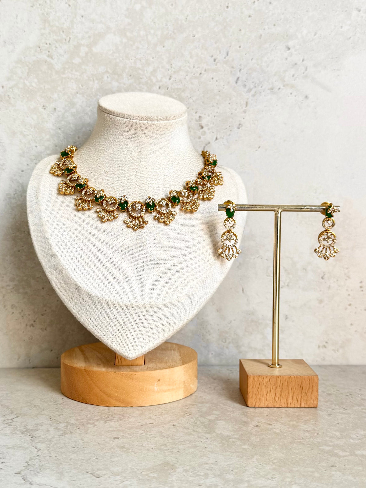 Sarbjot Necklace Set