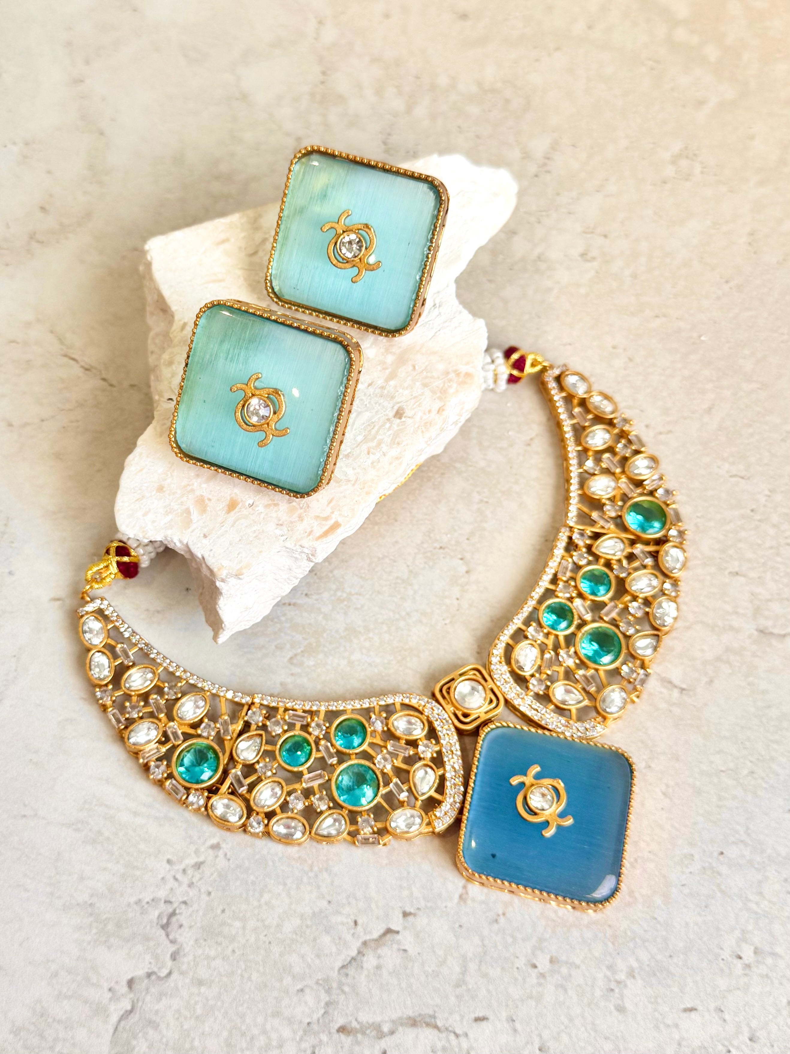 Azra Necklace Set
