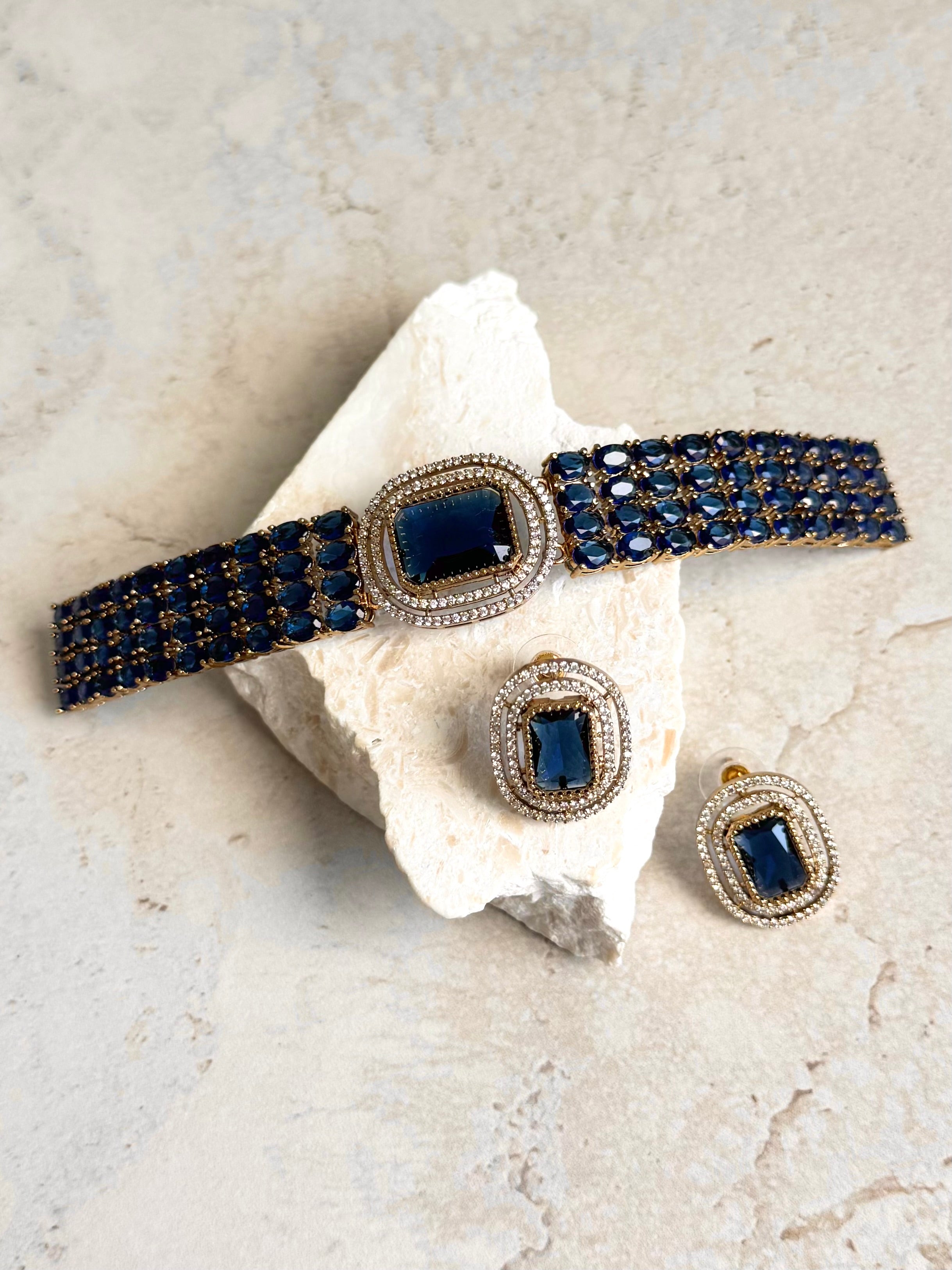 Gulzar Necklace Set