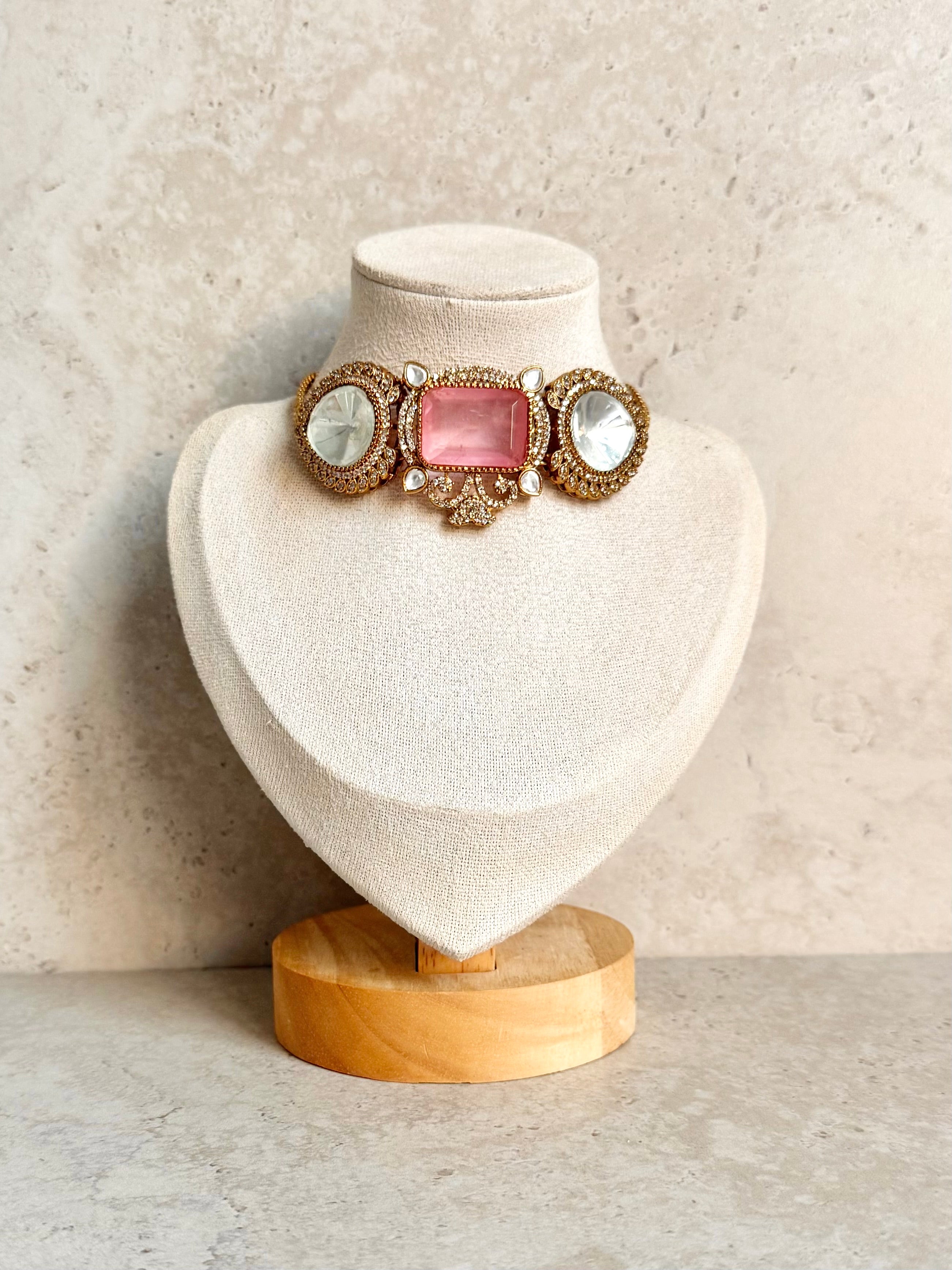 Nayab Necklace Set