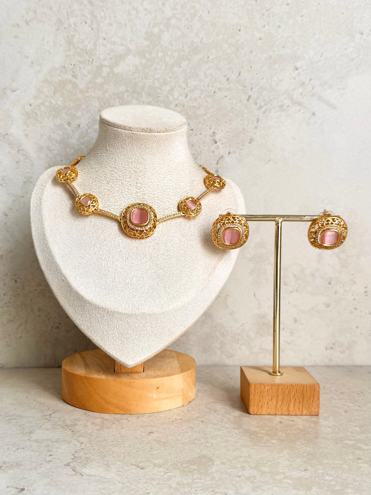 Swara Necklace Set