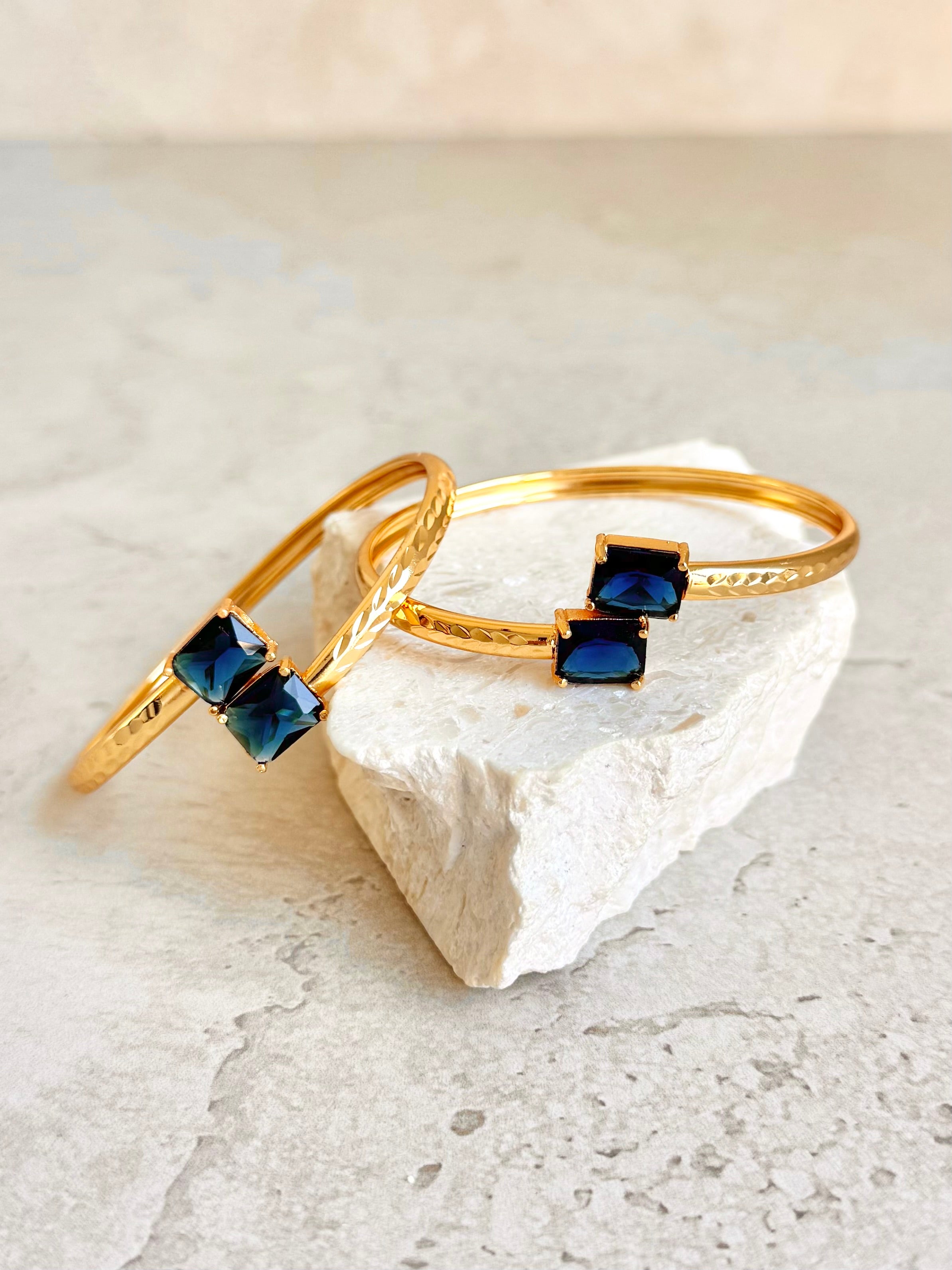 Manroop Bangles