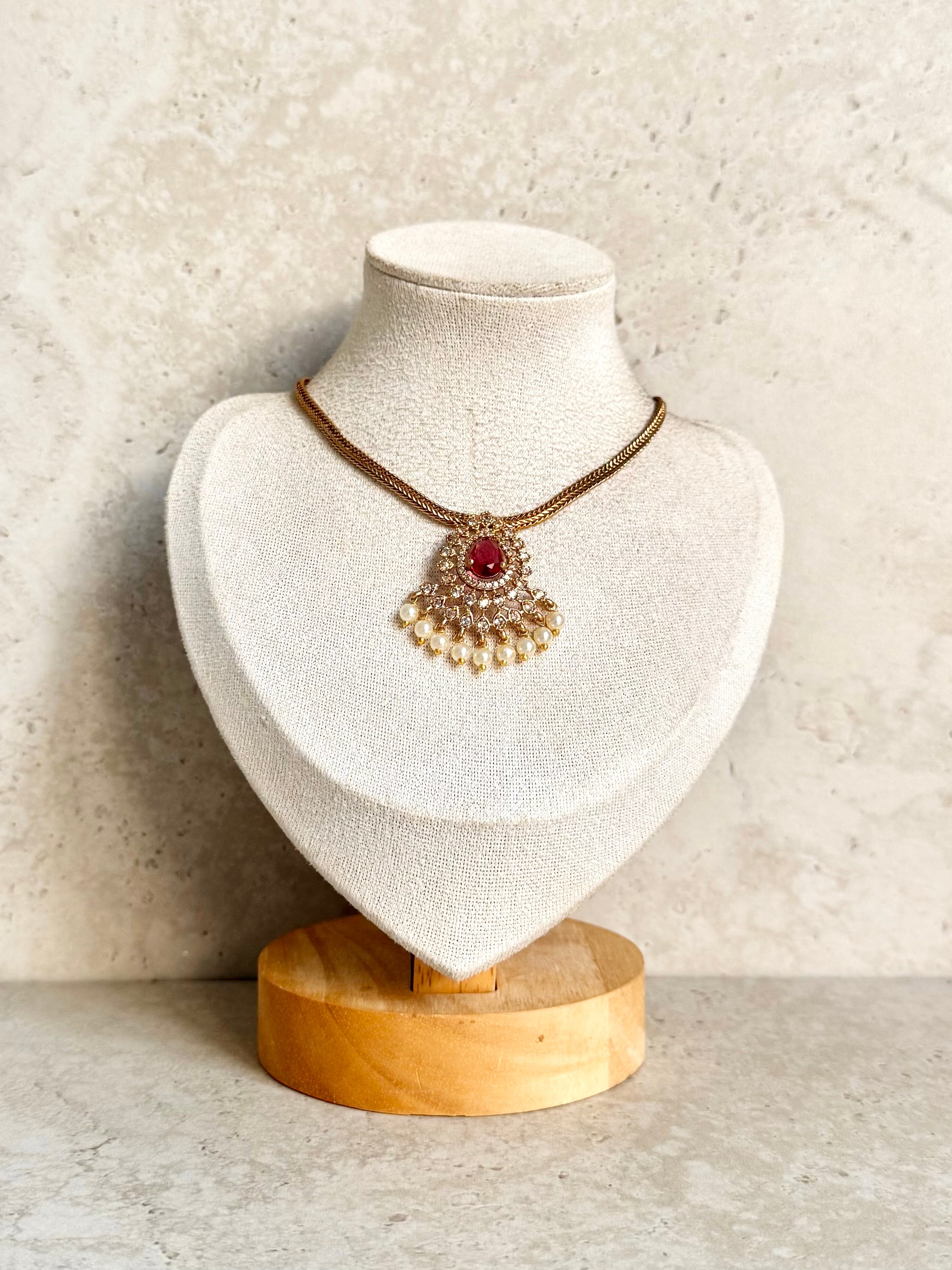 Sarbjot Necklace Set