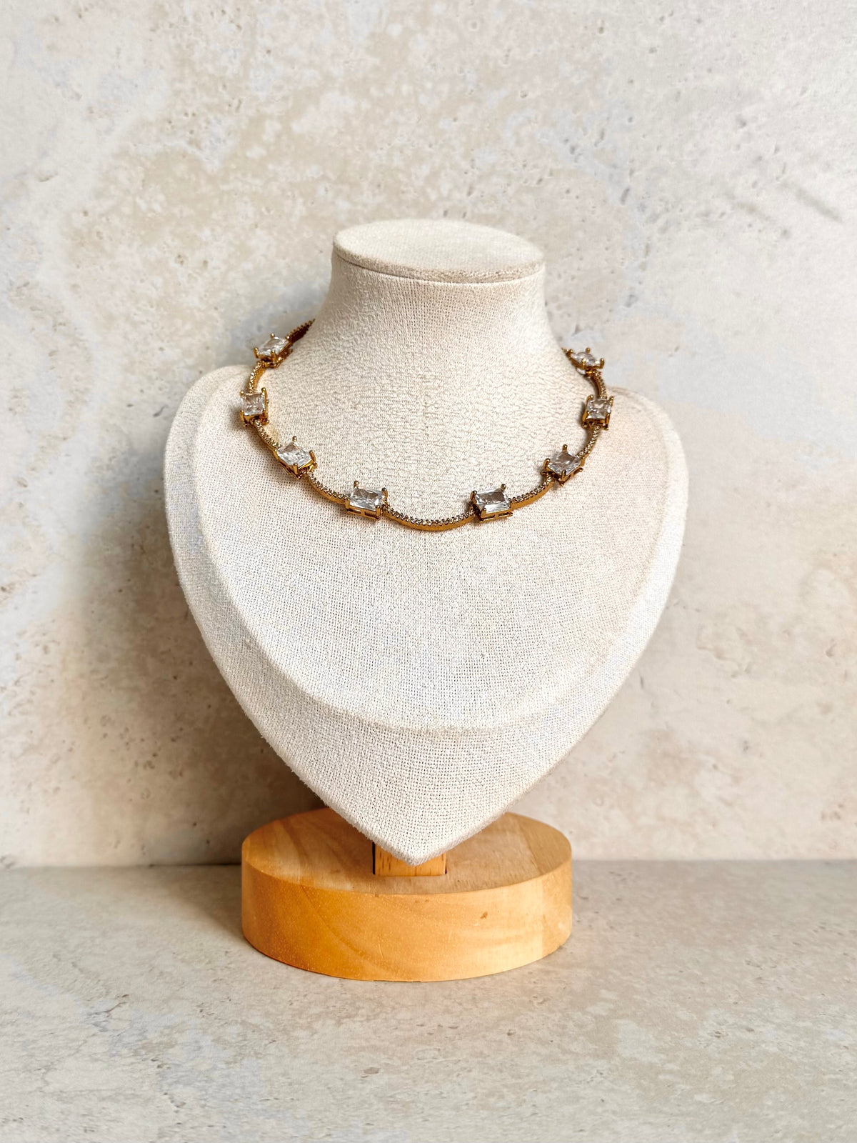 Suman Necklace Set
