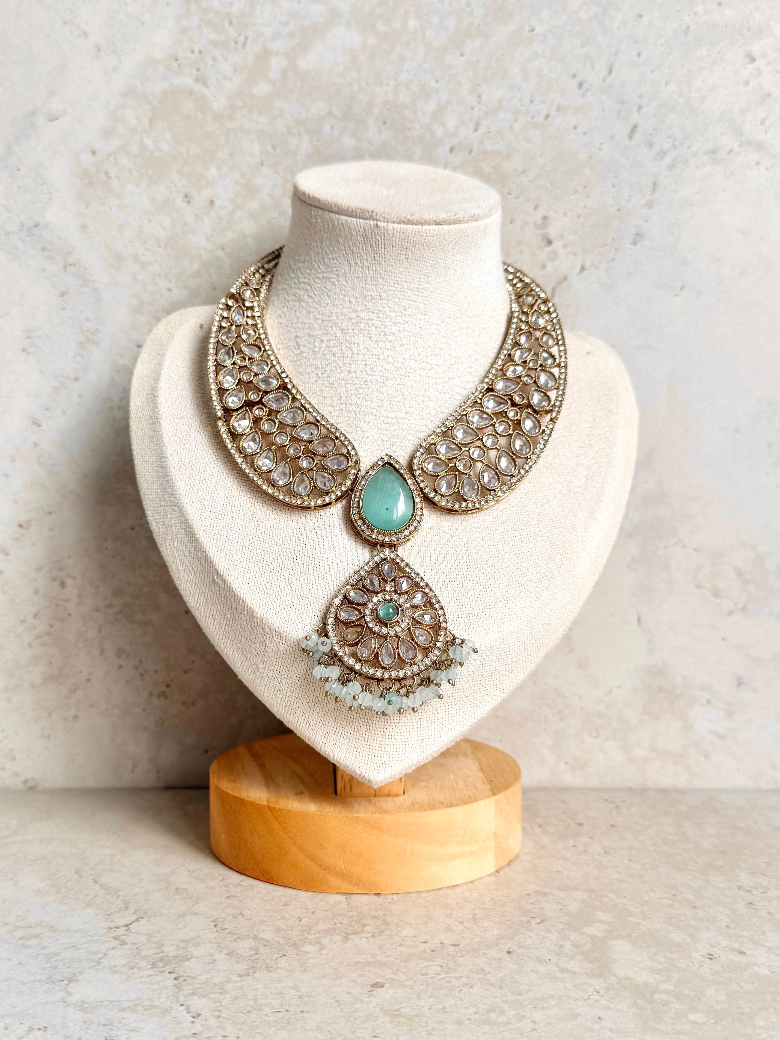 Alisha Necklace Set