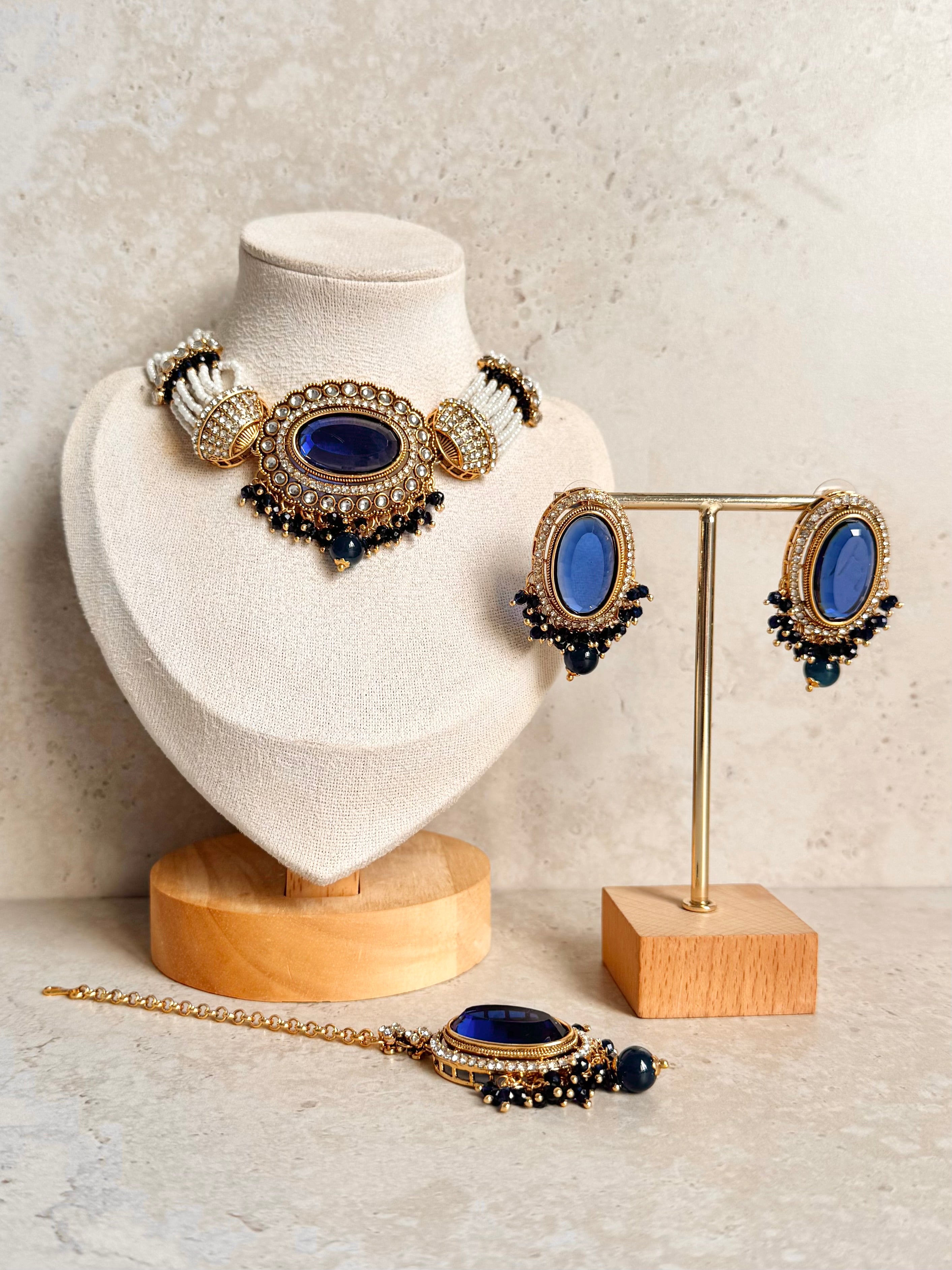 Manju Necklace Set