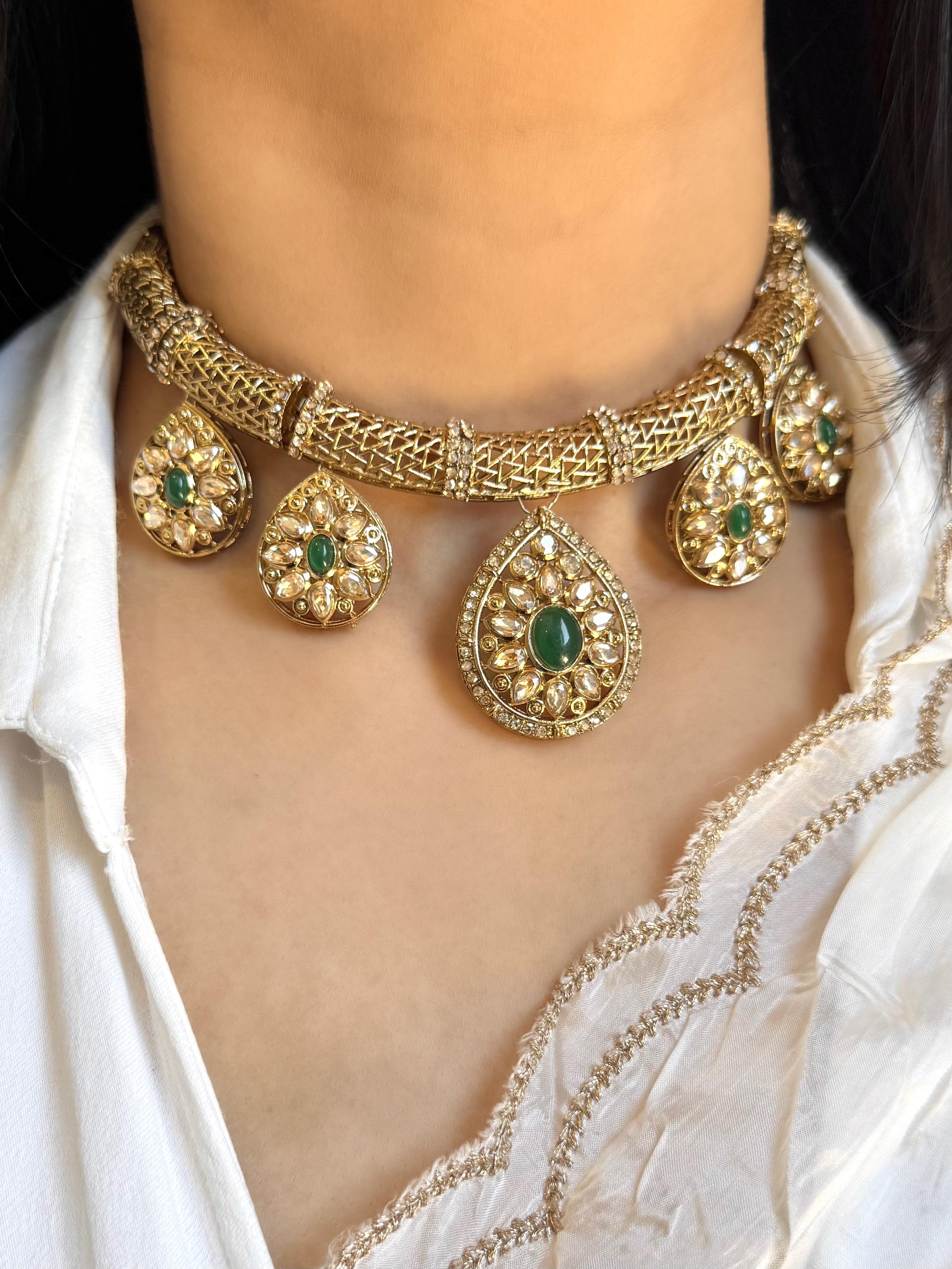 Suhani Necklace Set