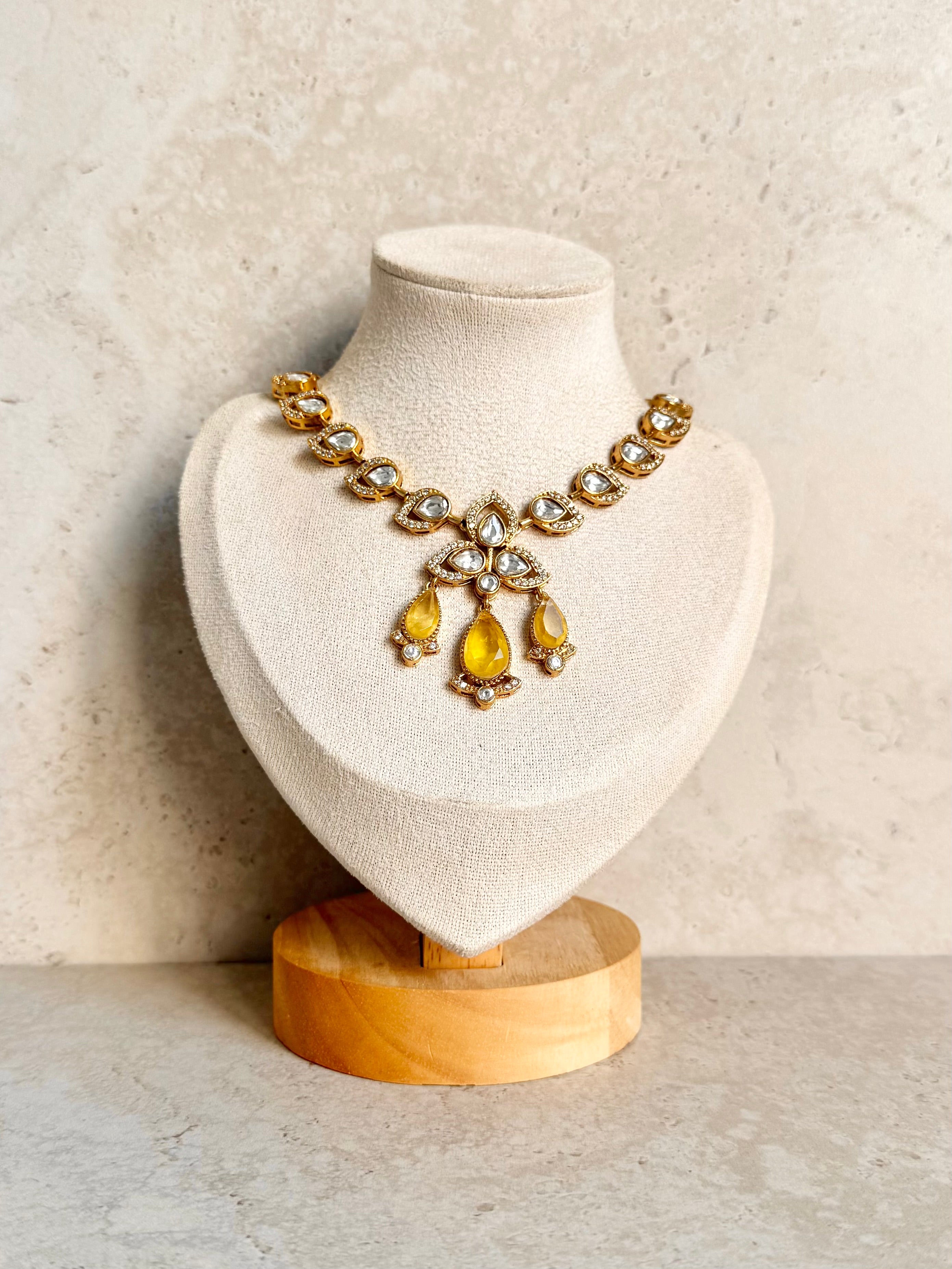 Archana Necklace Set