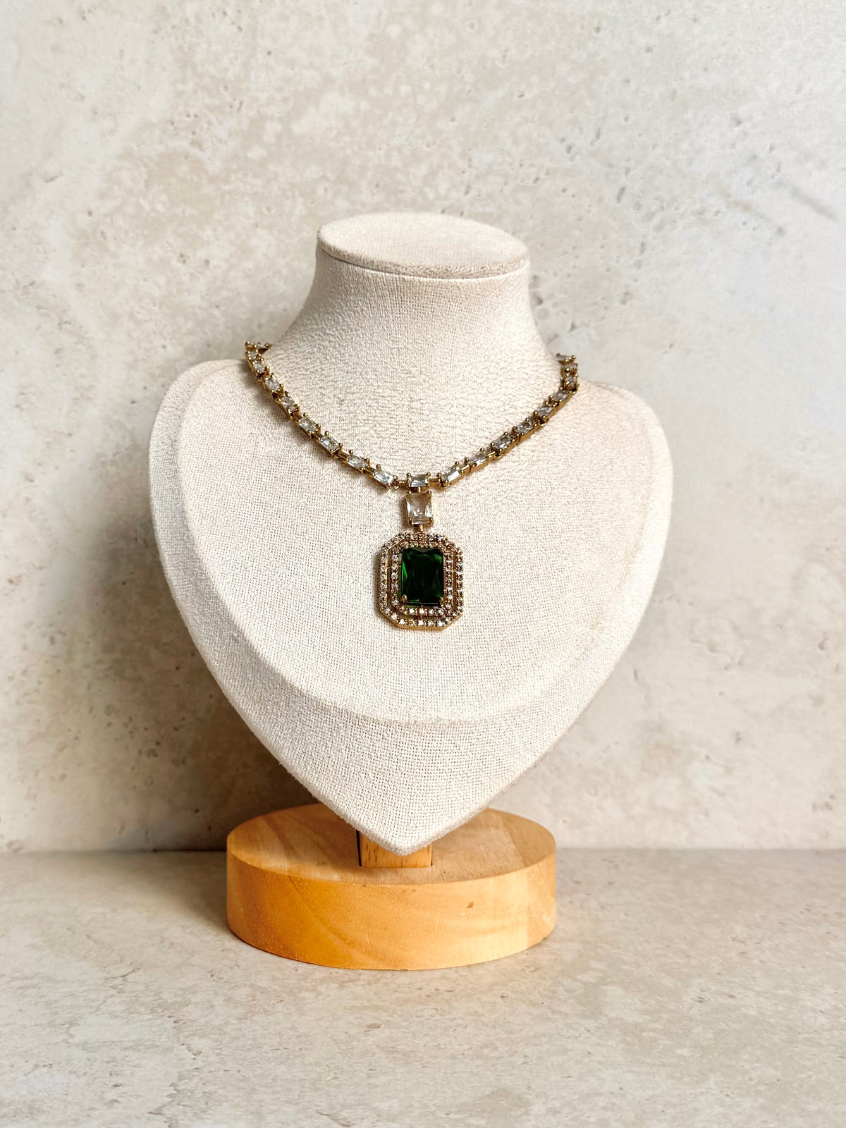 Maira Necklace Set