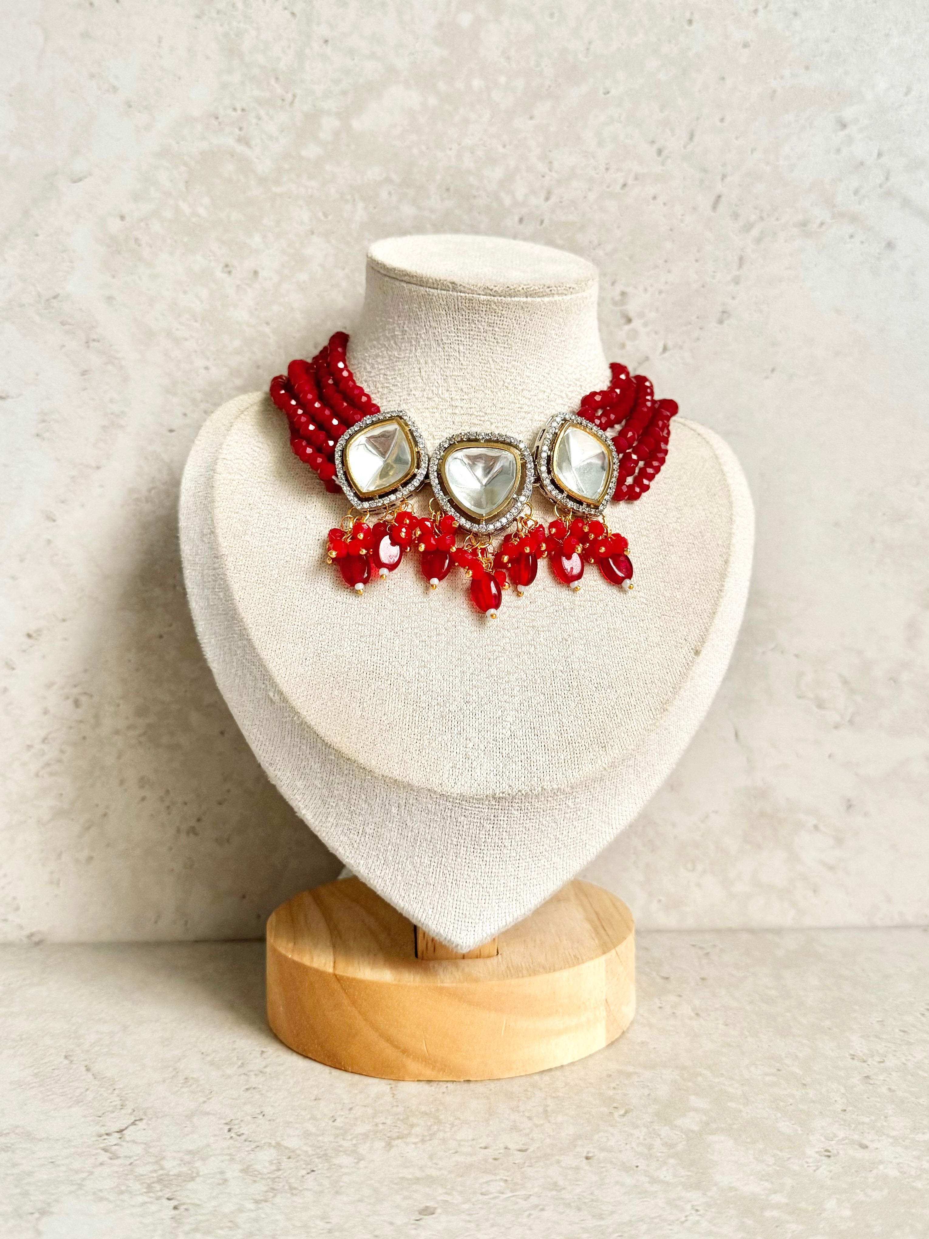 Manreet Necklace Set