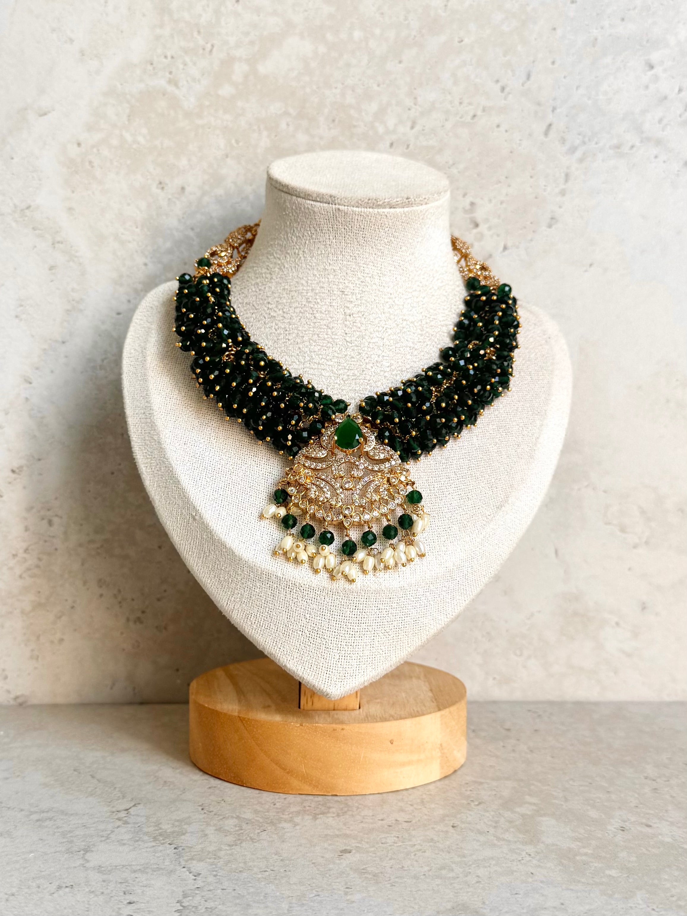 Navdeep Necklace Set
