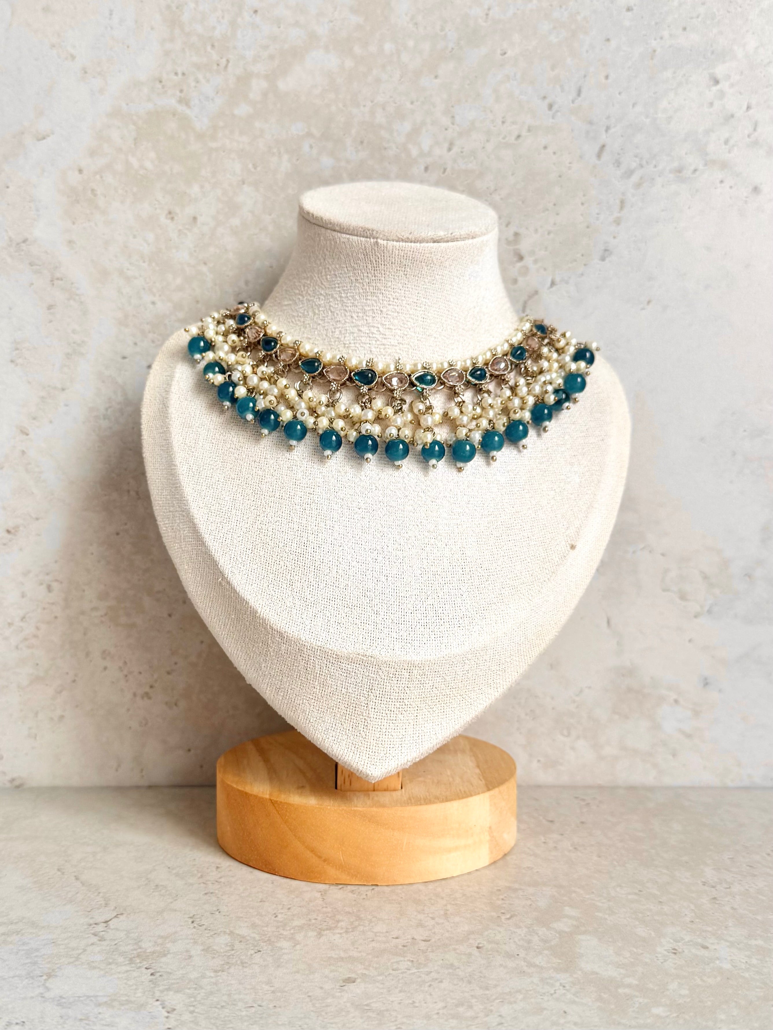 Suhana Necklace Set