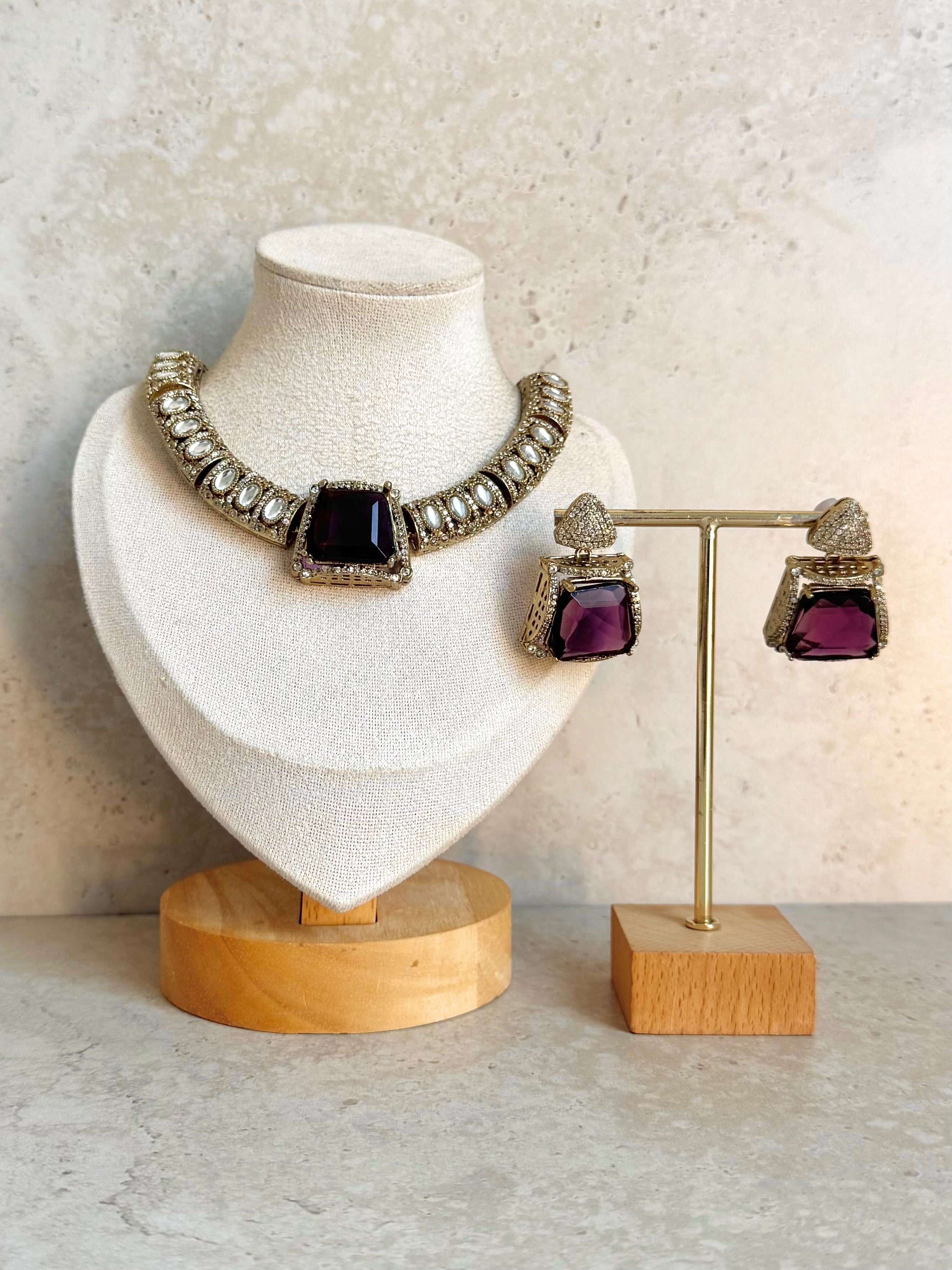 Navjot Necklace Set