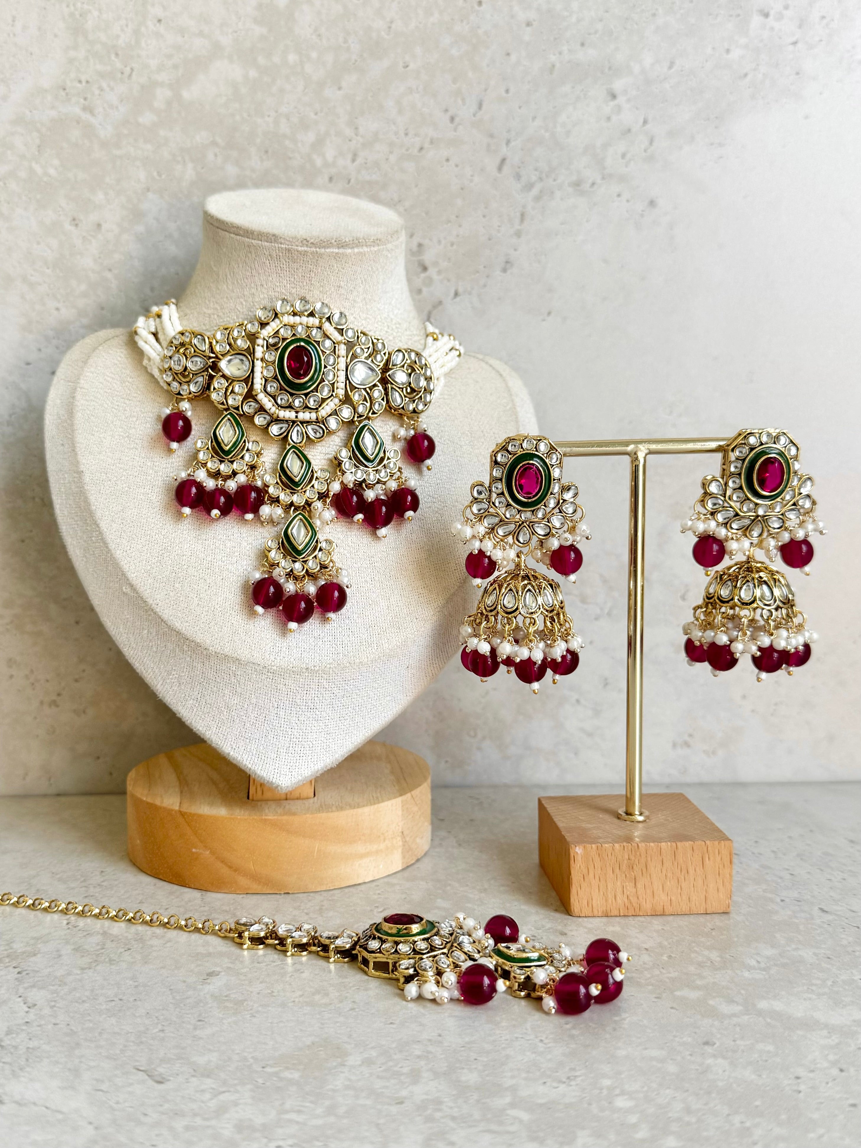 Vandana Necklace Set