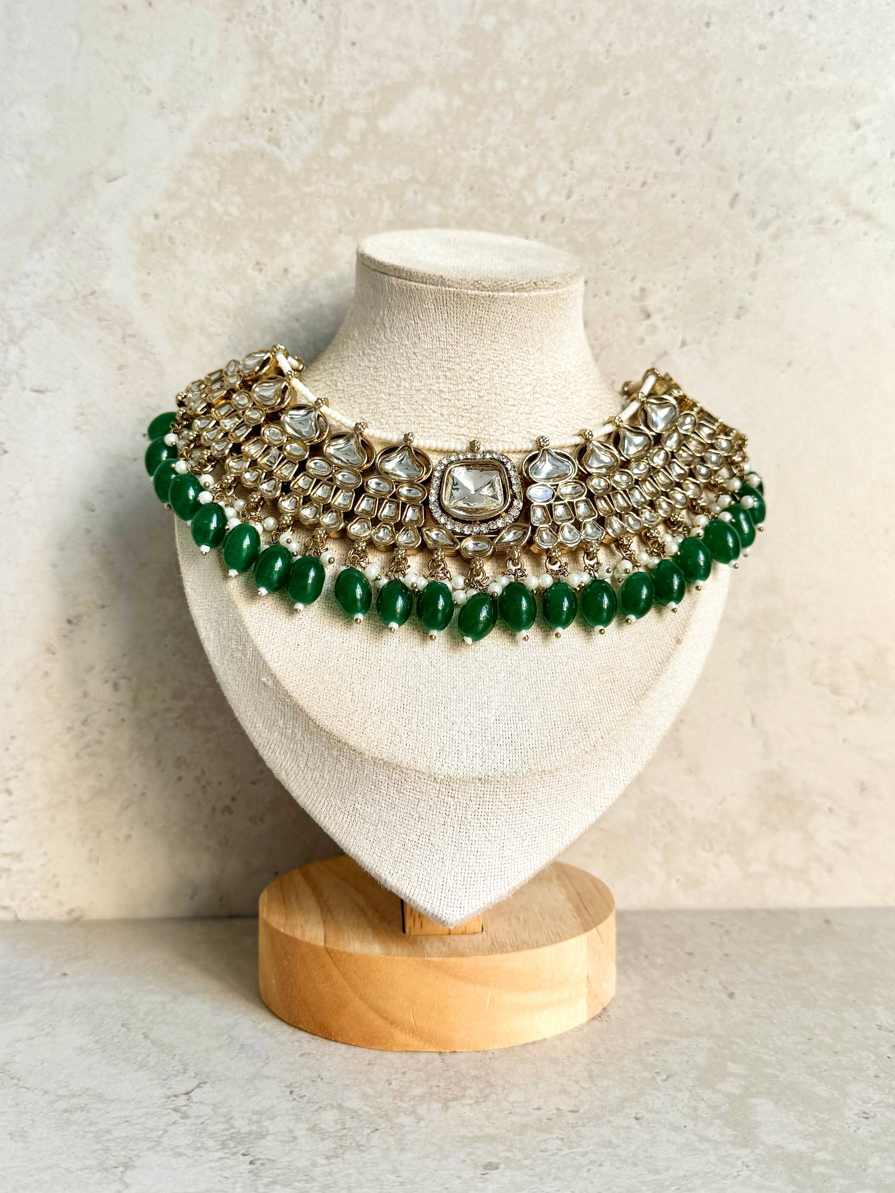 Hafsa Necklace Set