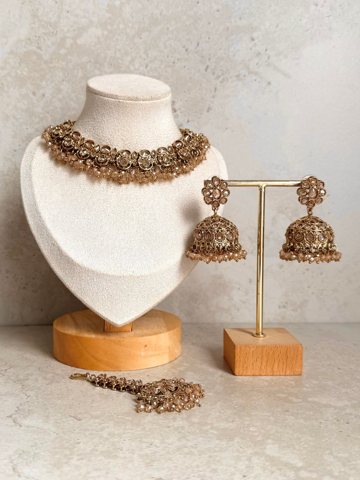 Sunaina Necklace Set