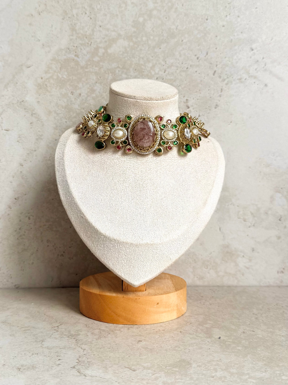 Bani Necklace Set