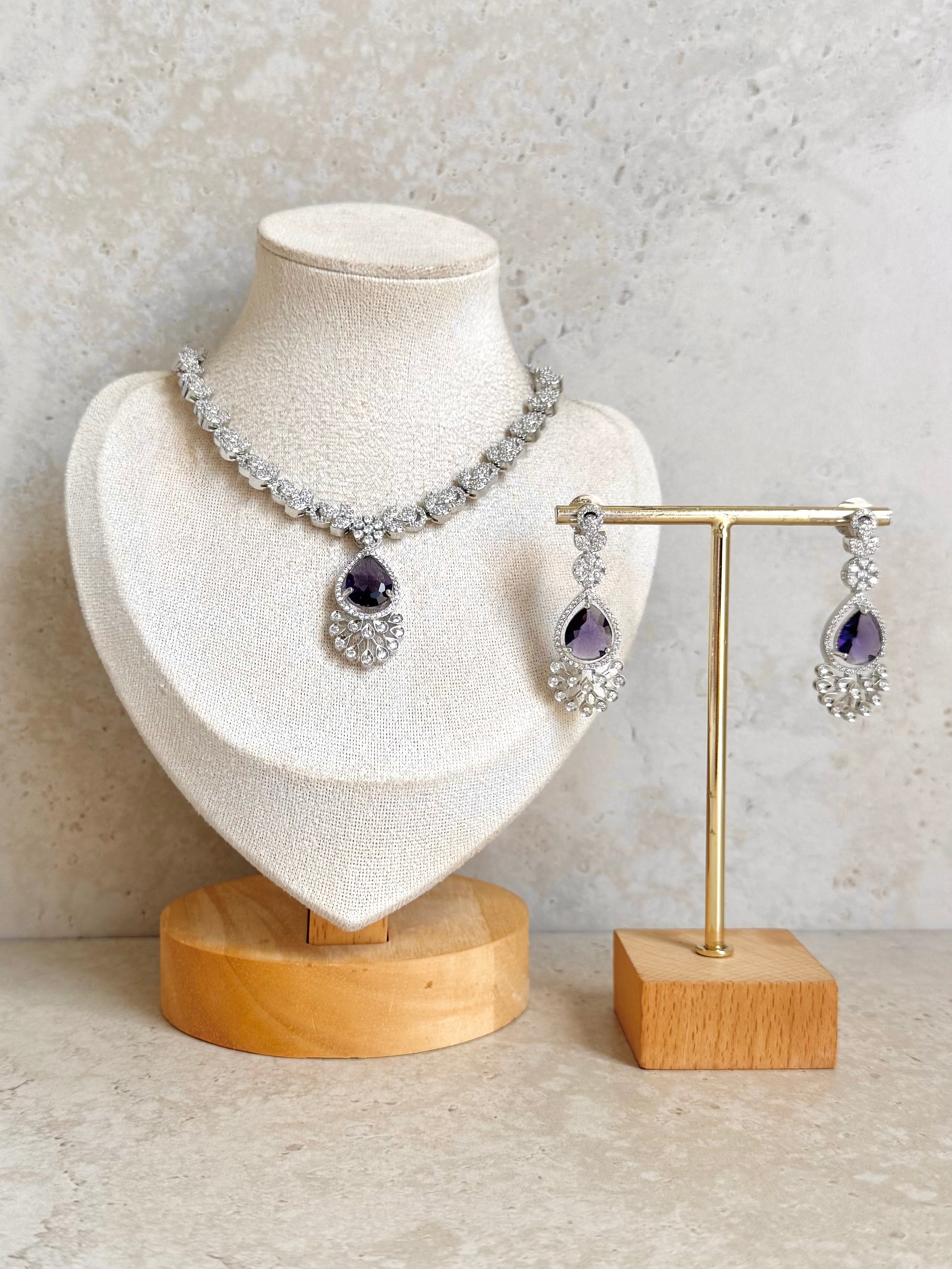 Ratika Necklace Set