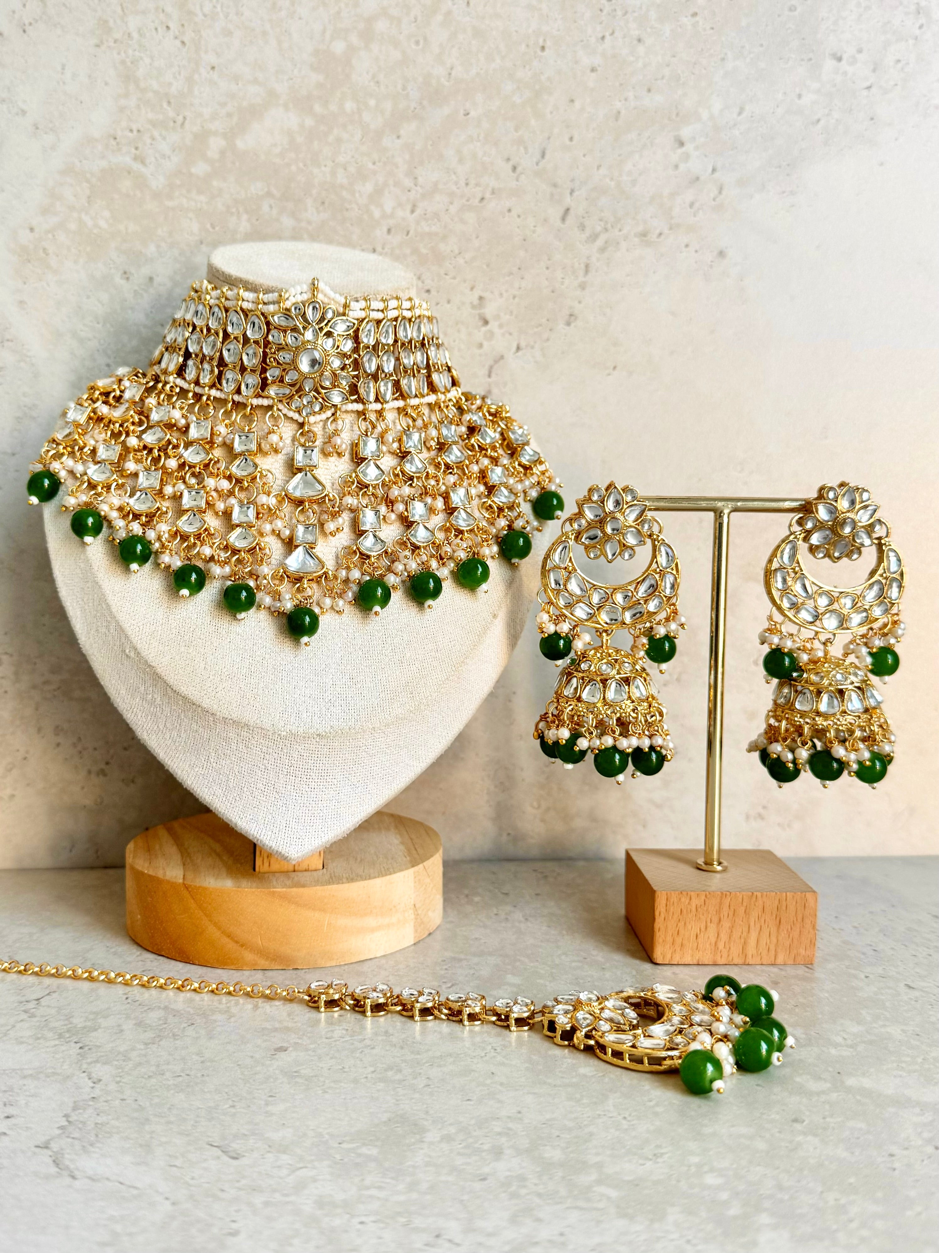 Seema Necklace Set