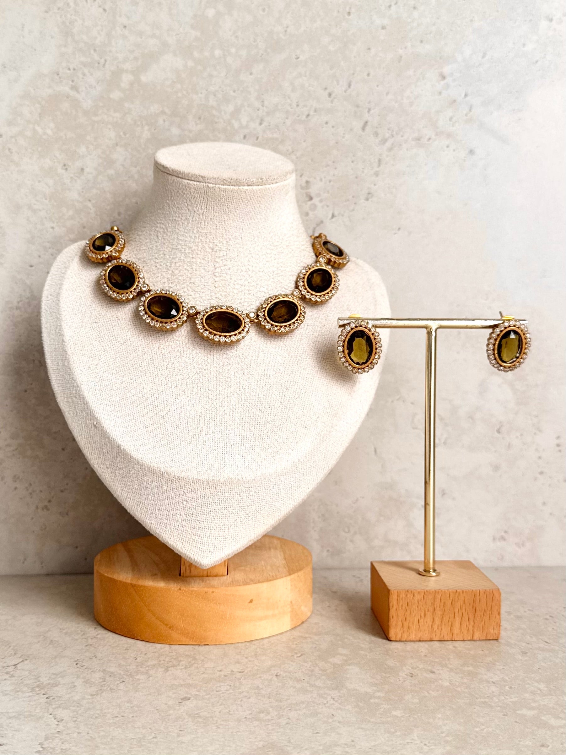Mahira Necklace Set