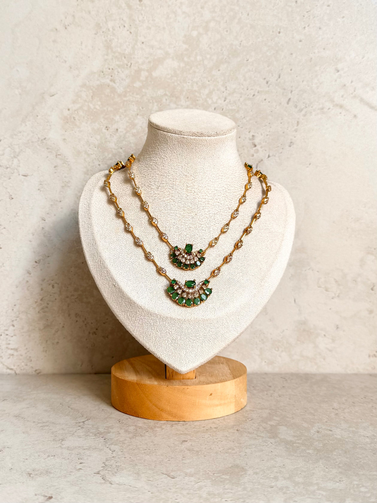 Urmila Necklace Set