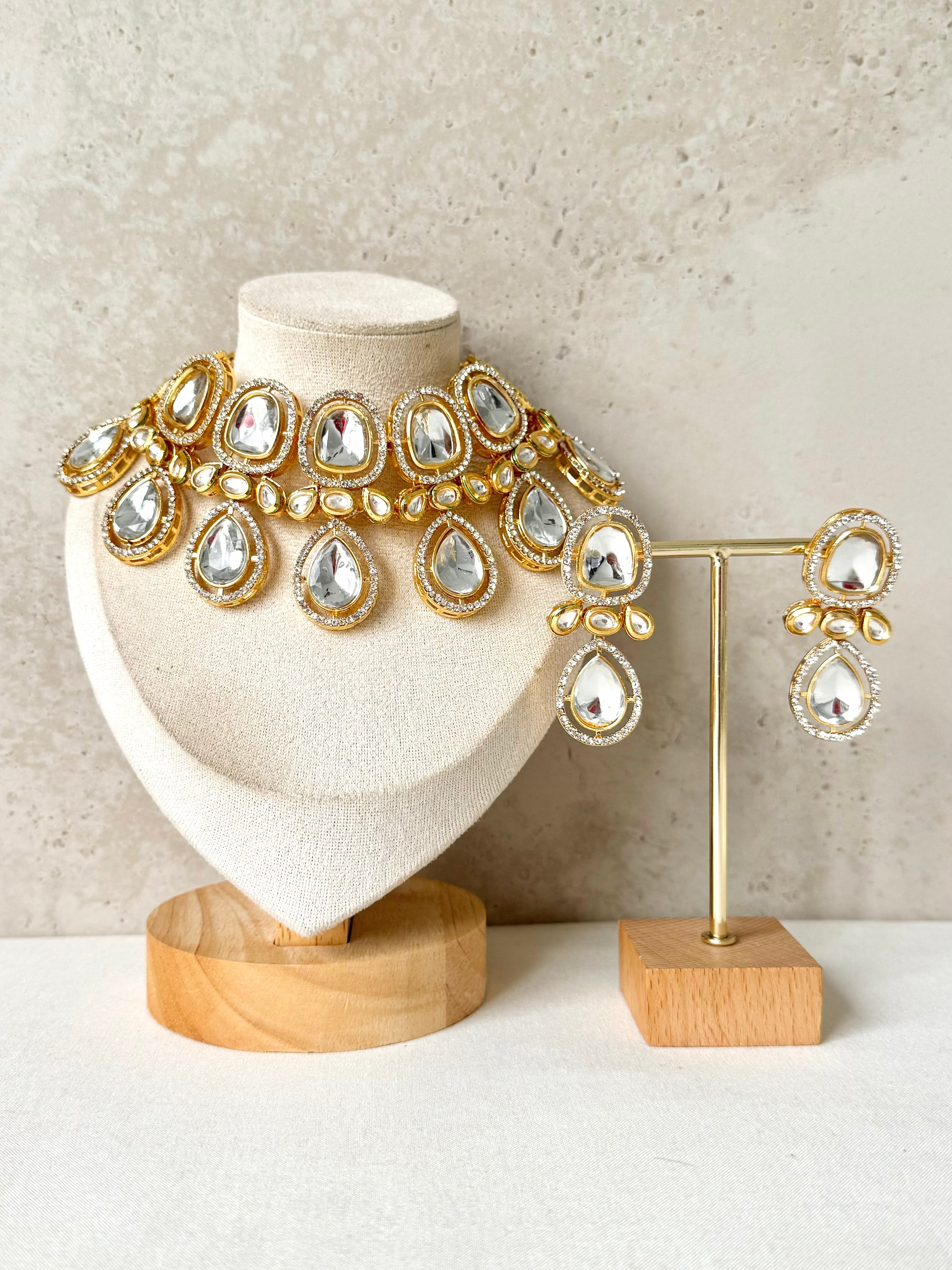 Sukhman Necklace Set