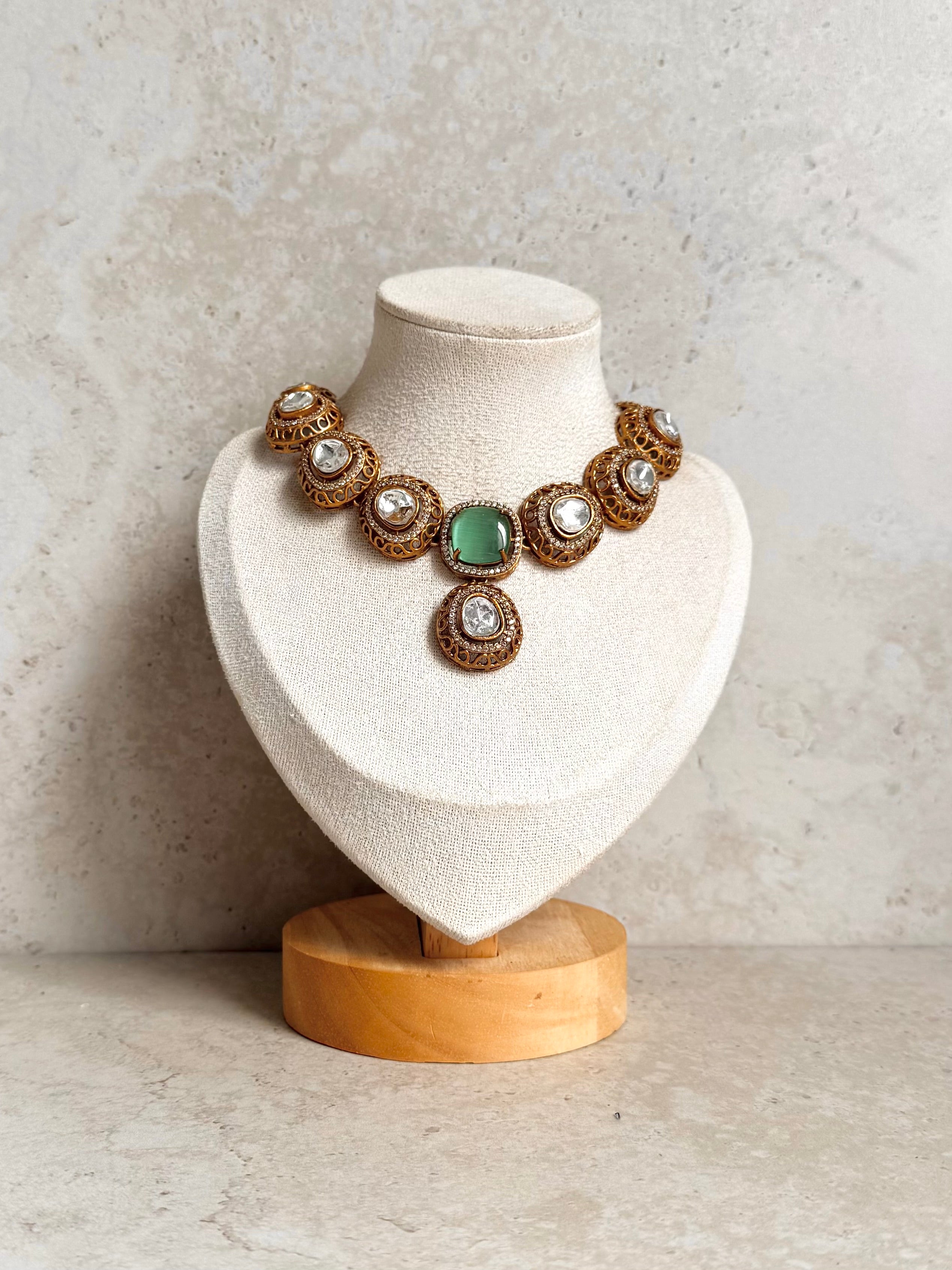 Pawan Necklace Set
