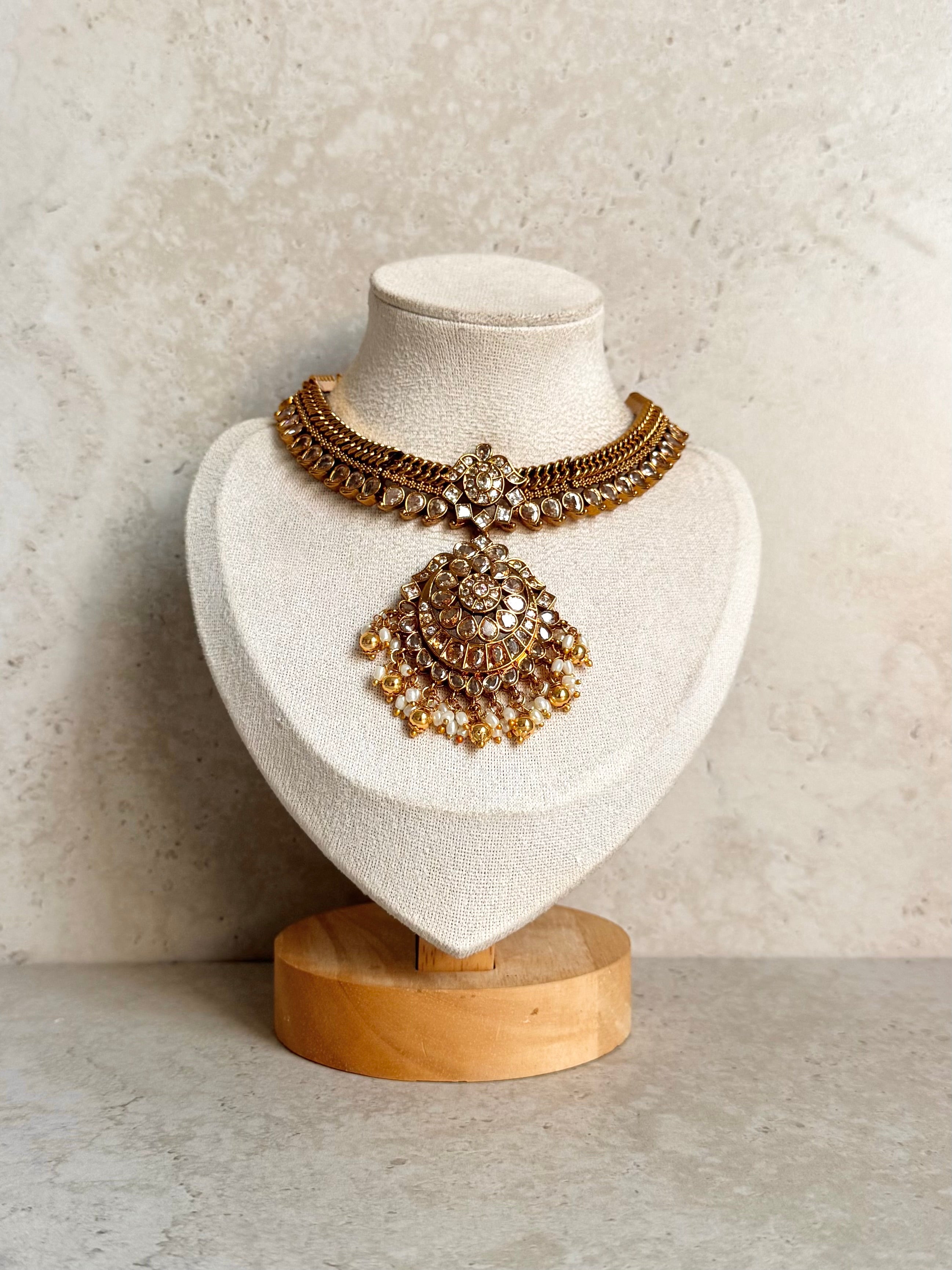 Heer Necklace Set