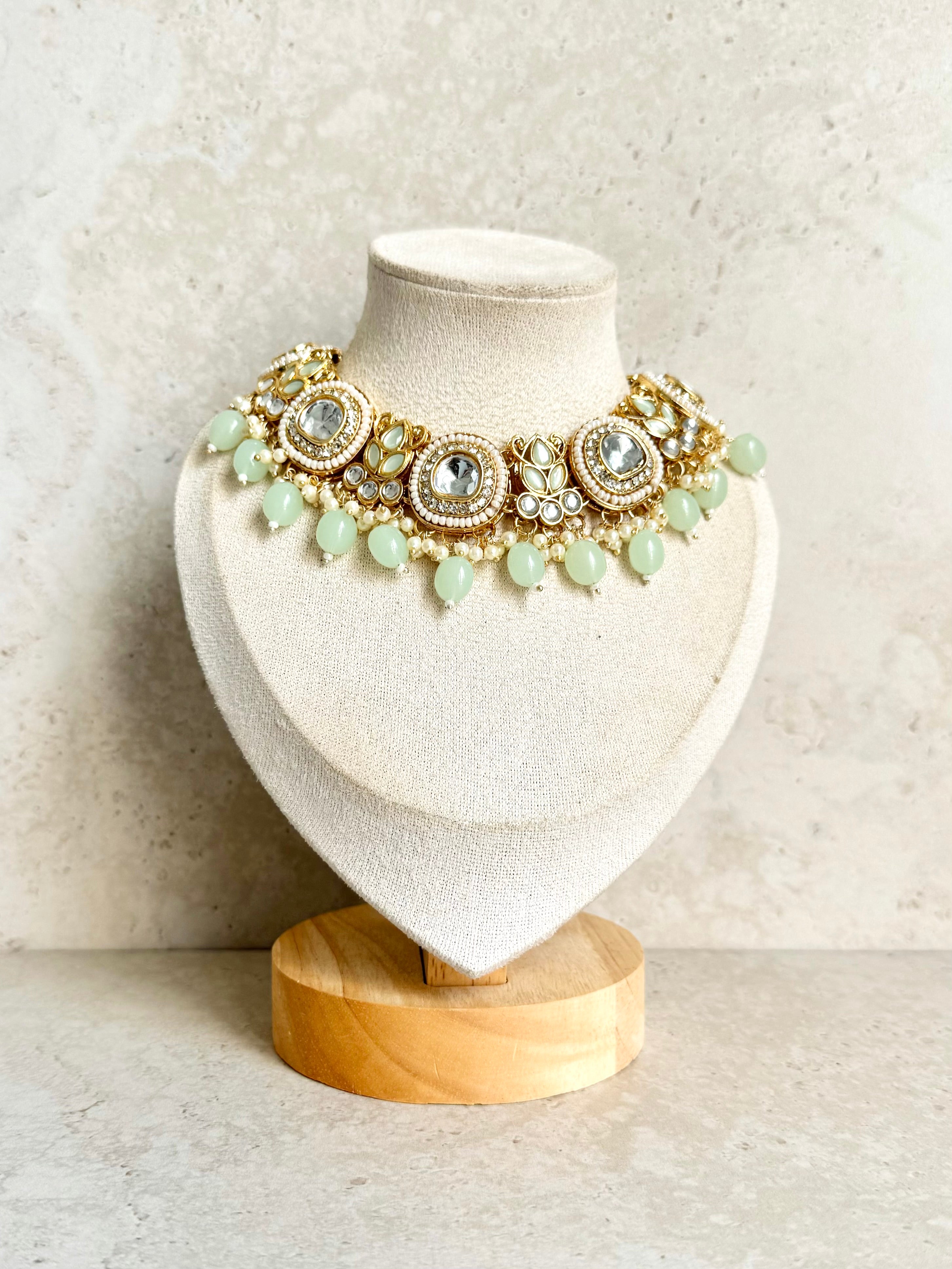 Amandeep Necklace Set