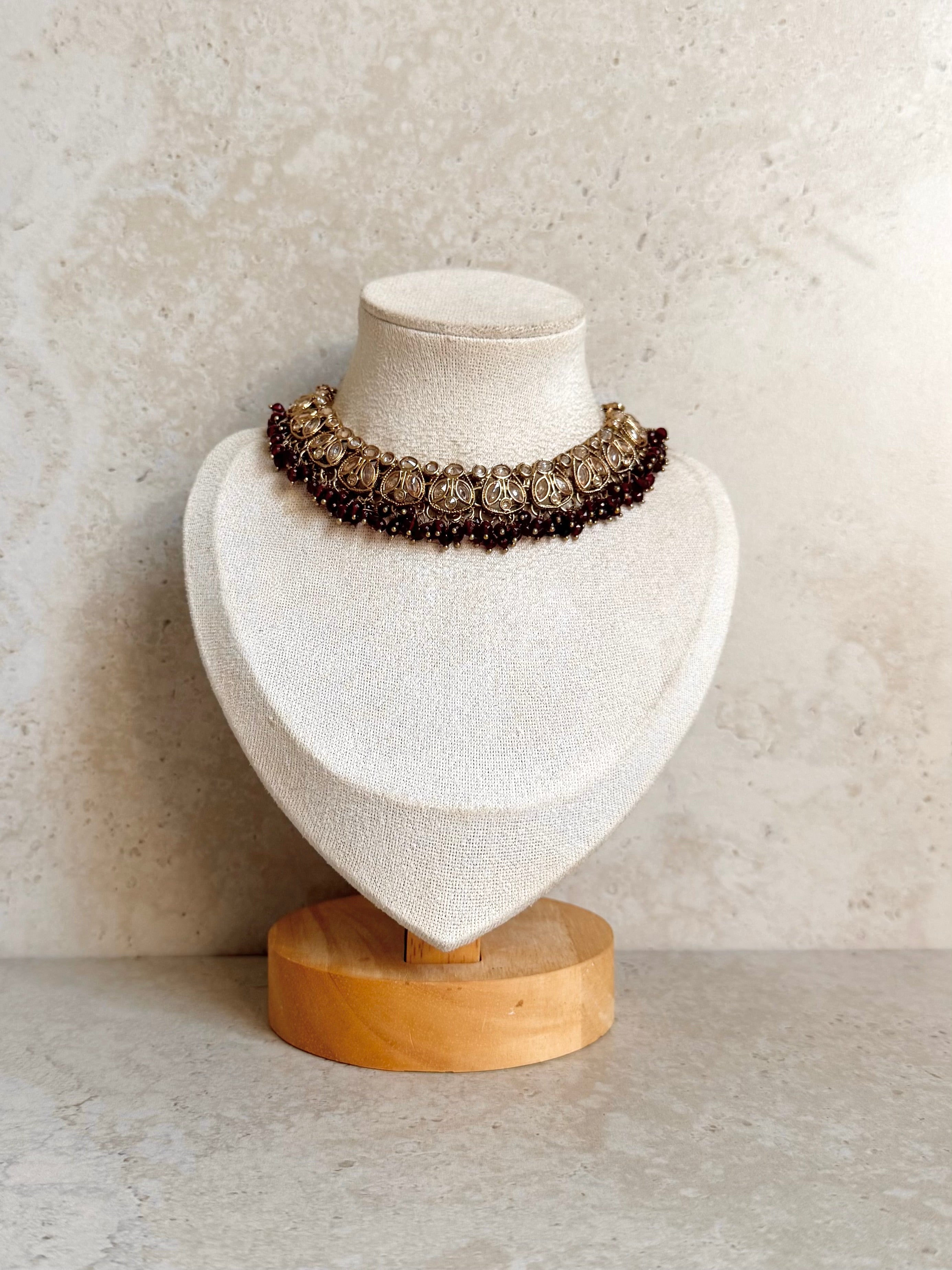 Siya Necklace Set