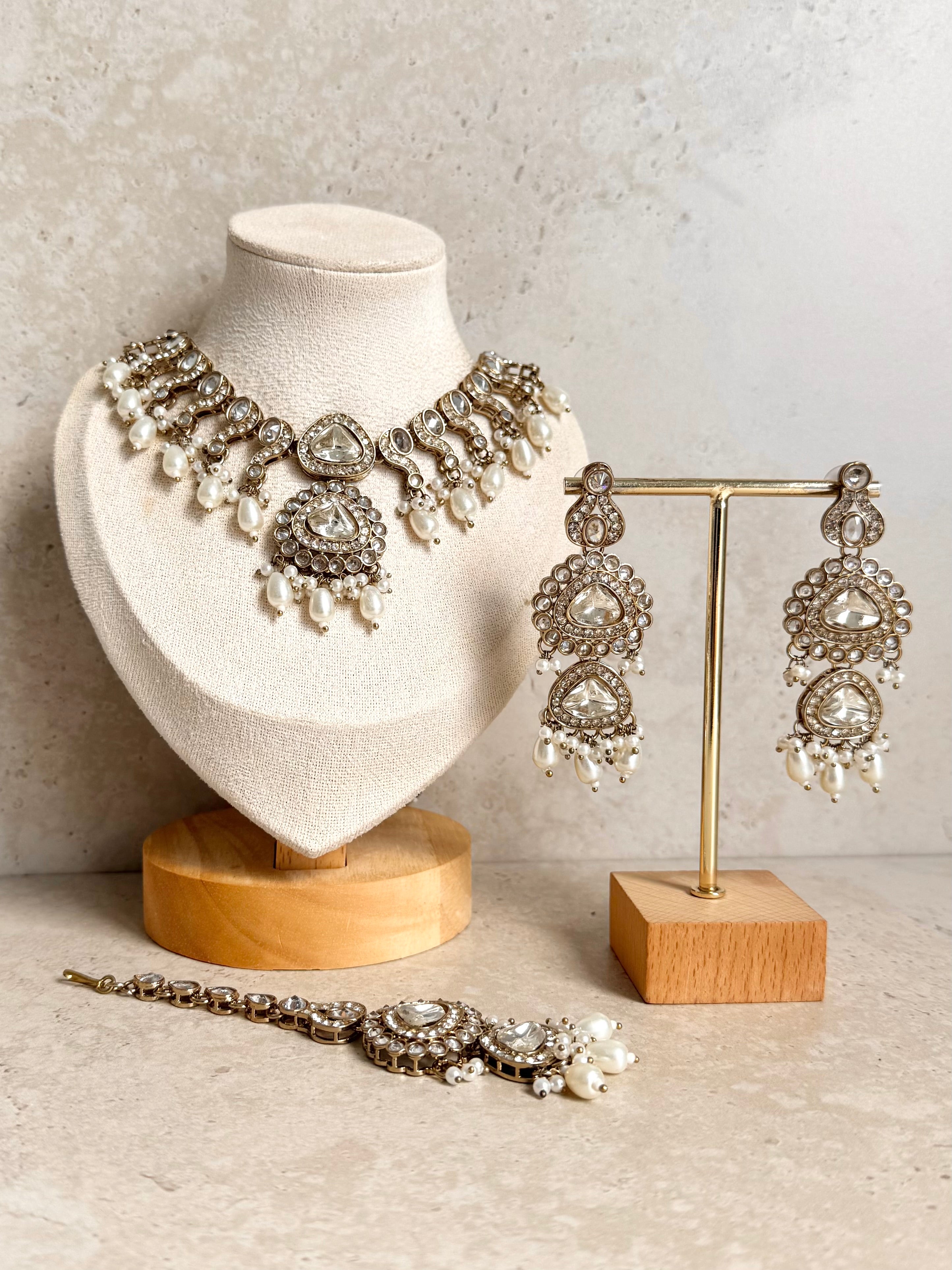 Mishal Necklace Set
