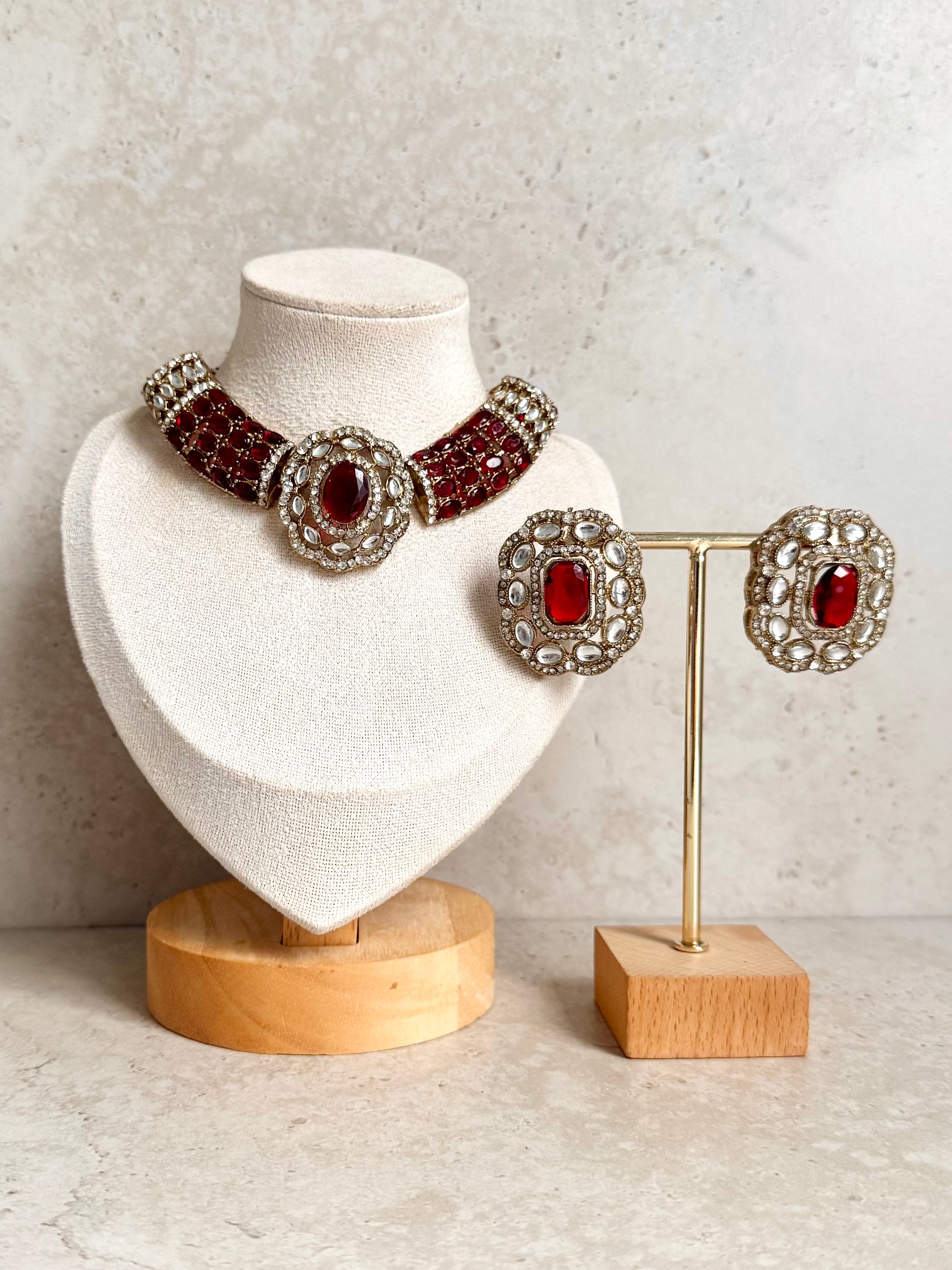 Eman Necklace Set