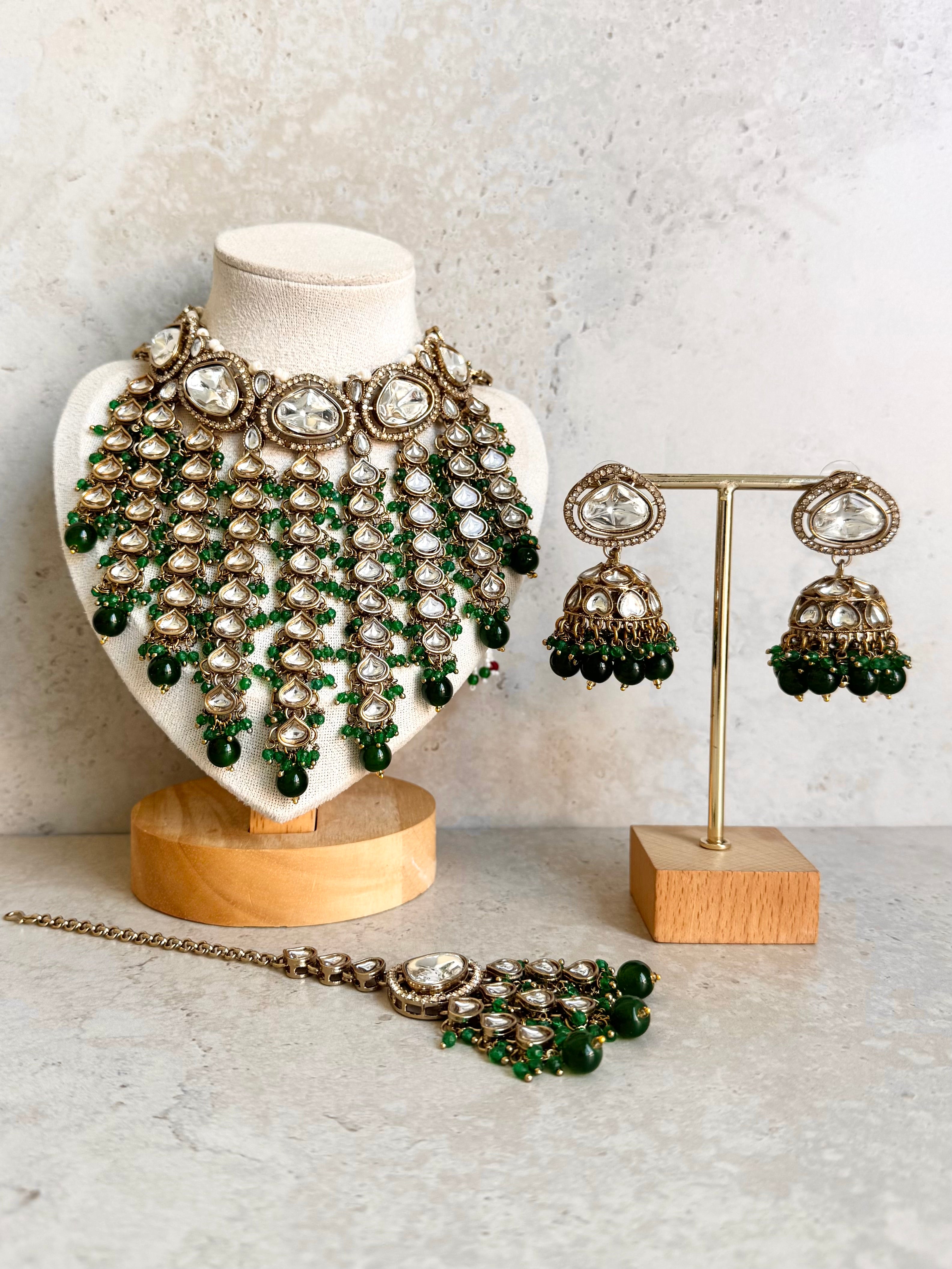 Zareen Necklace Set
