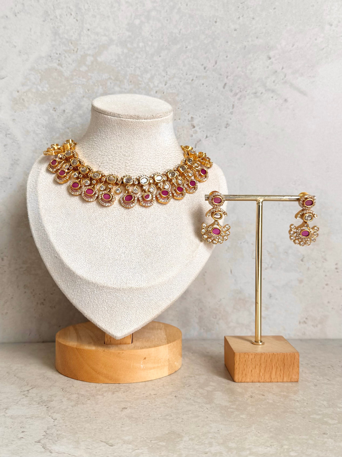 Bani Necklace Set