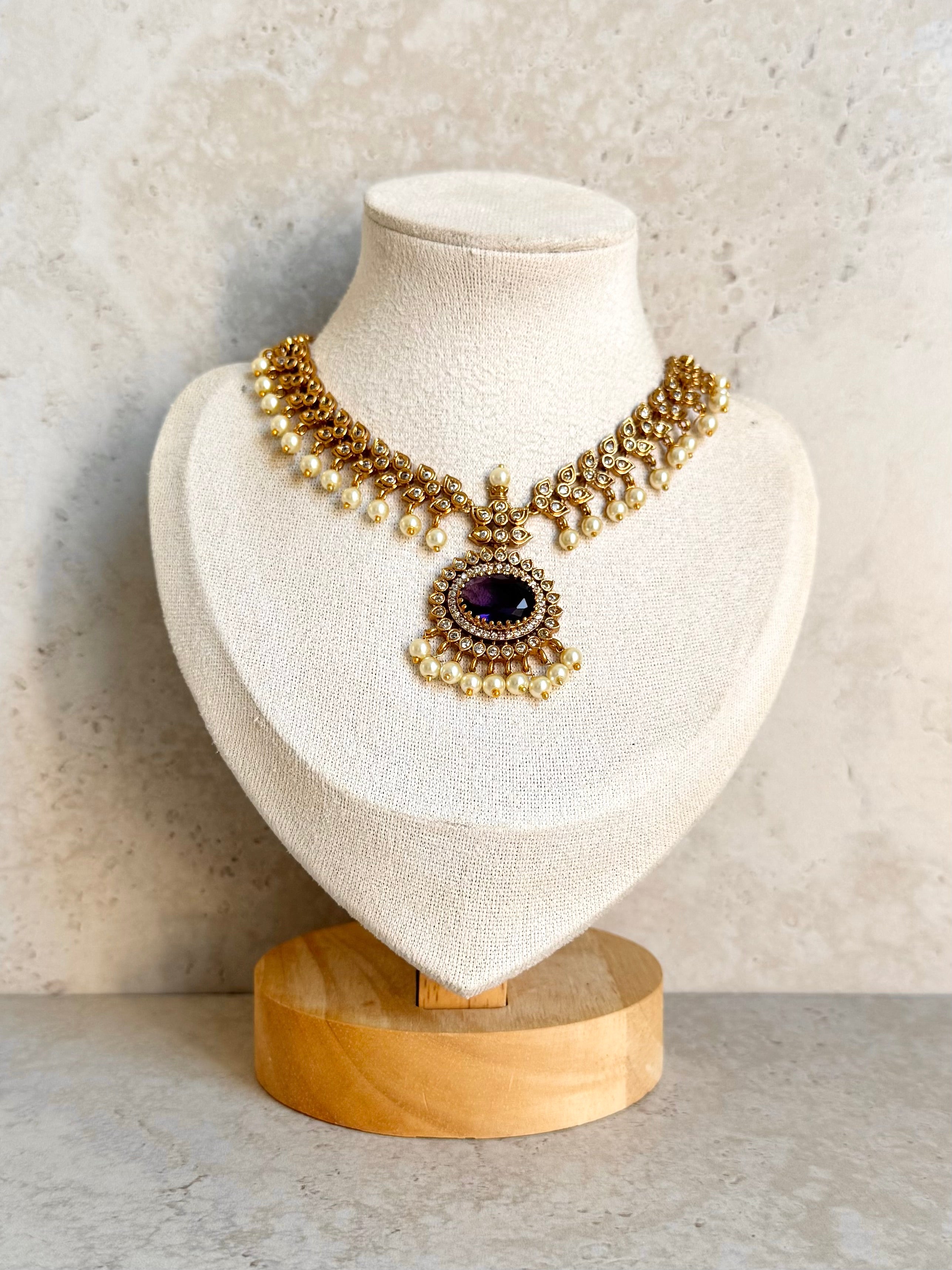 Minal Necklace Set