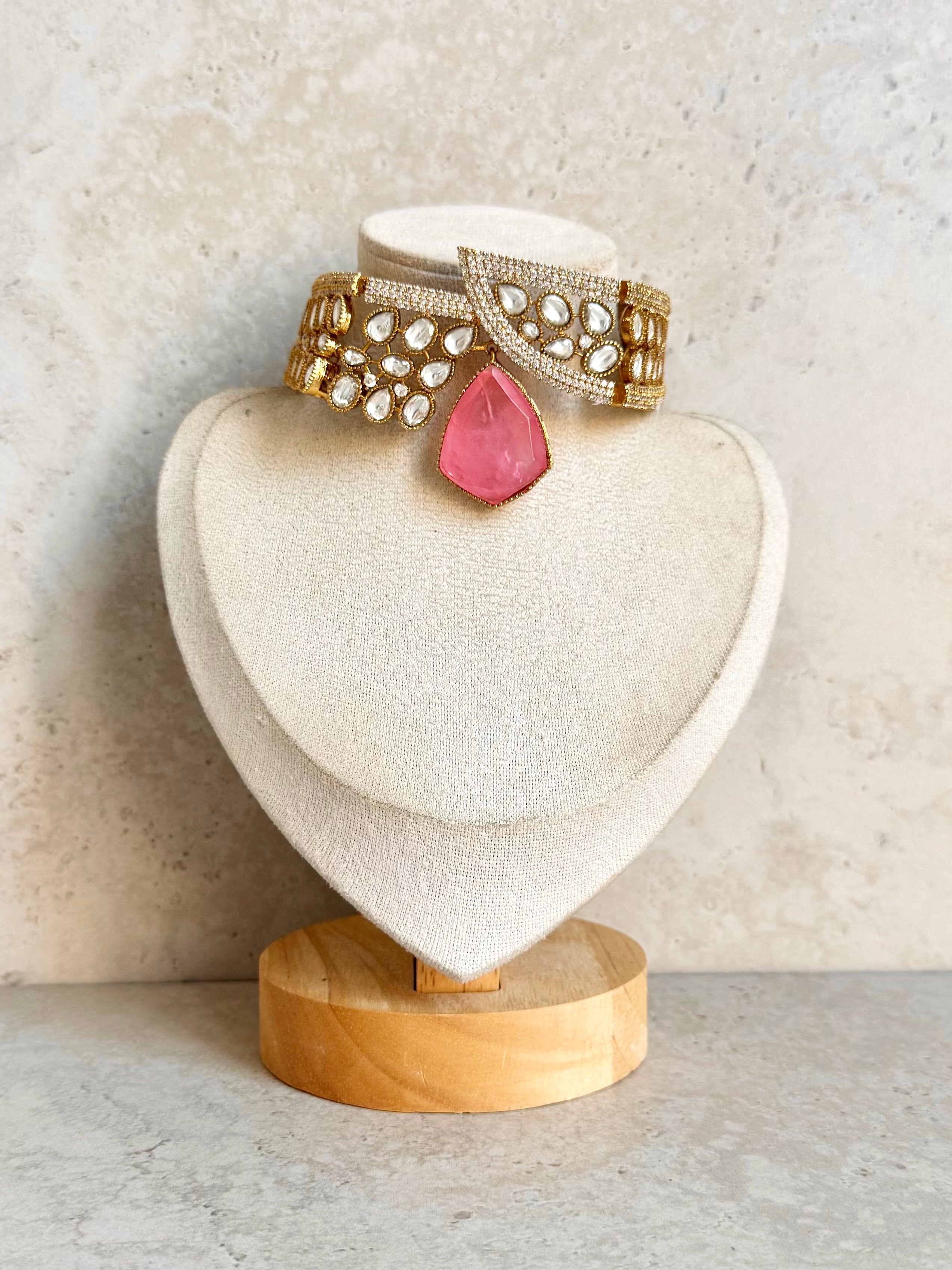 Shibana Necklace Set