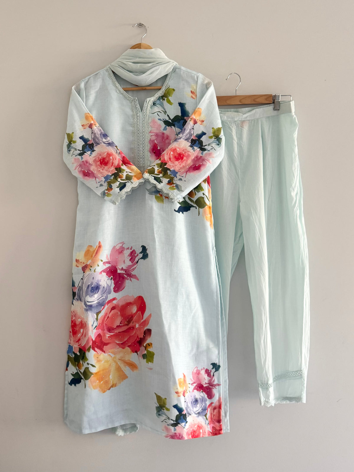 Saira Suit Set