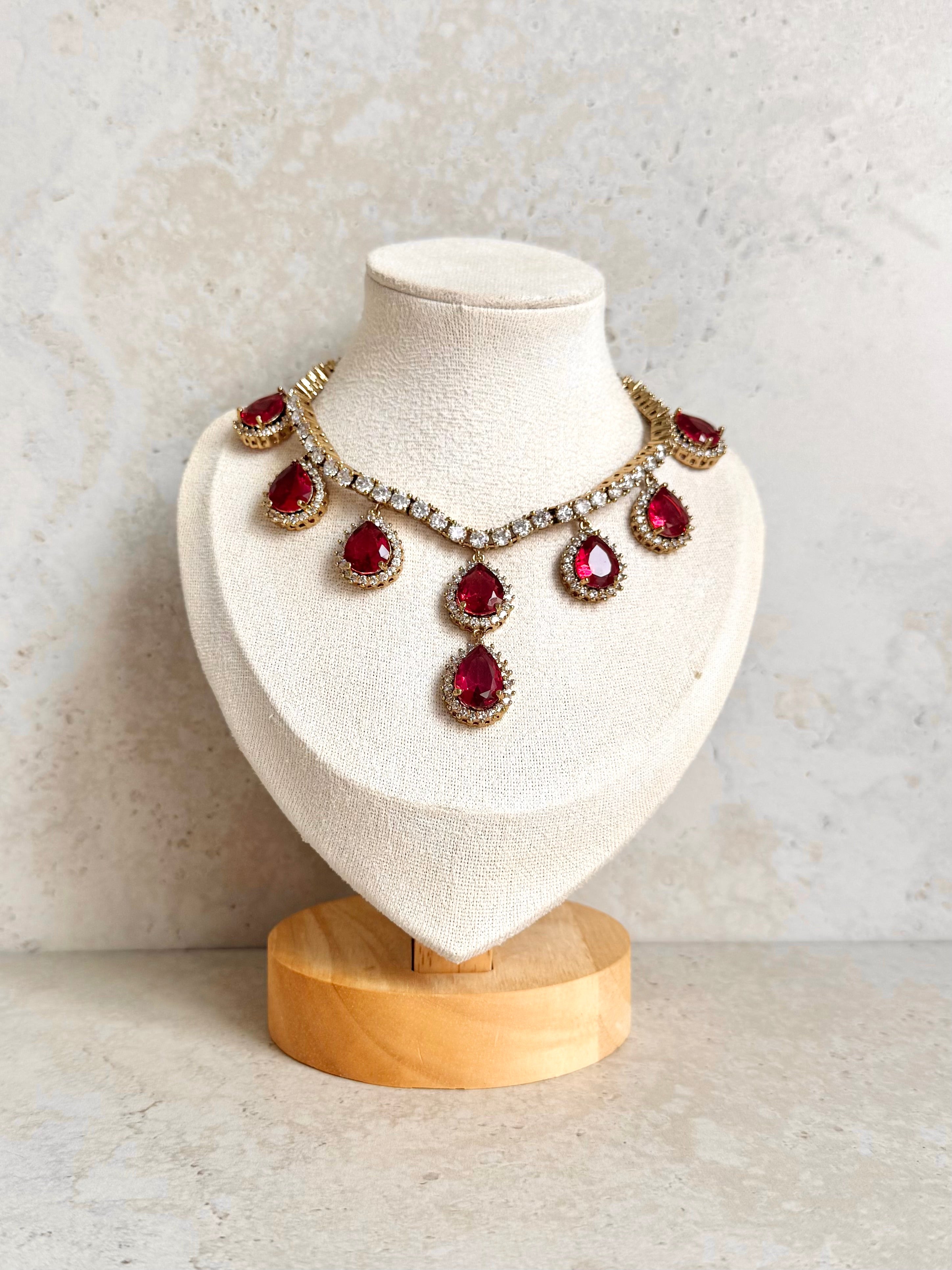 Sabreen Necklace Set