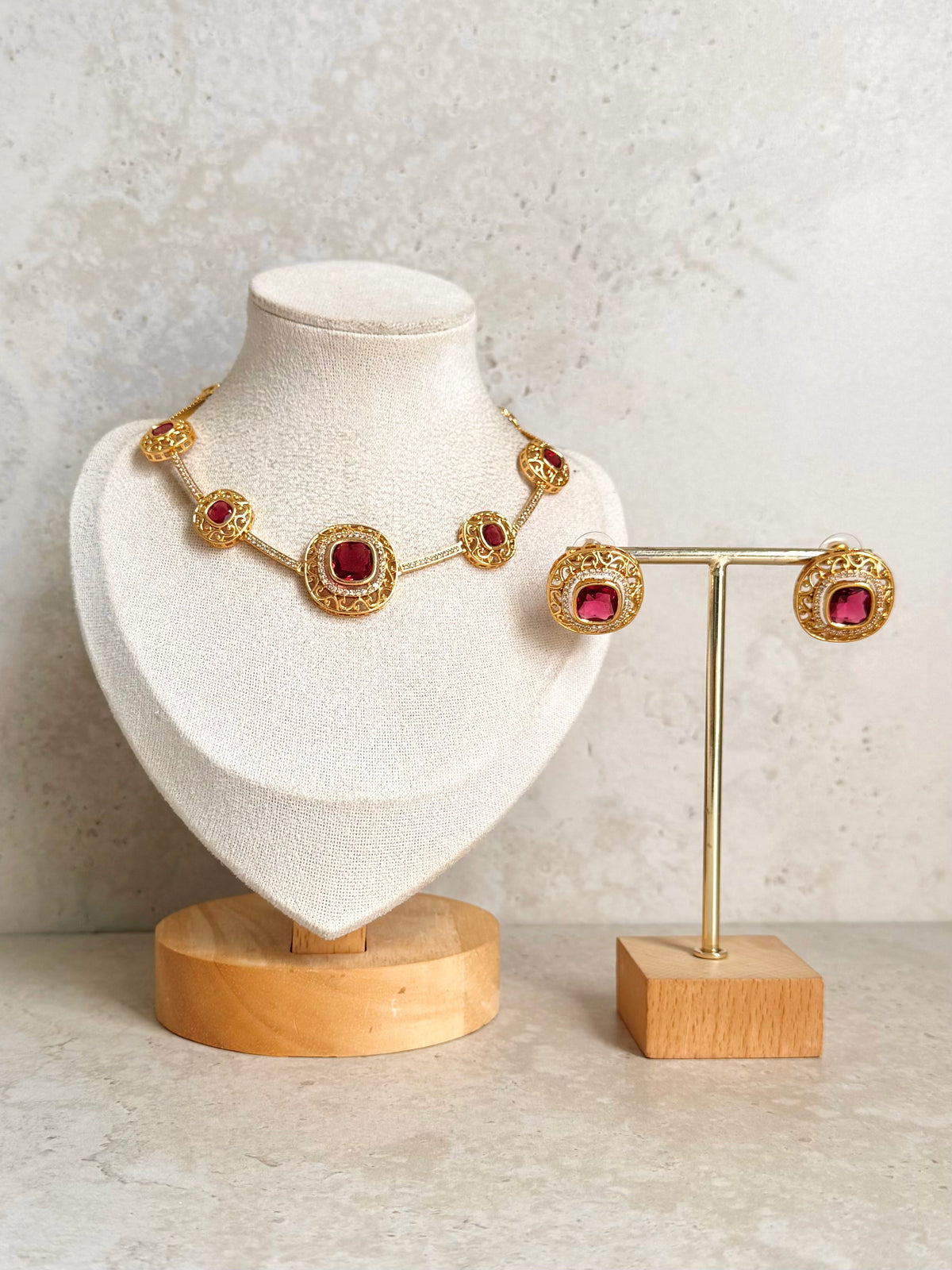 Swara Necklace Set