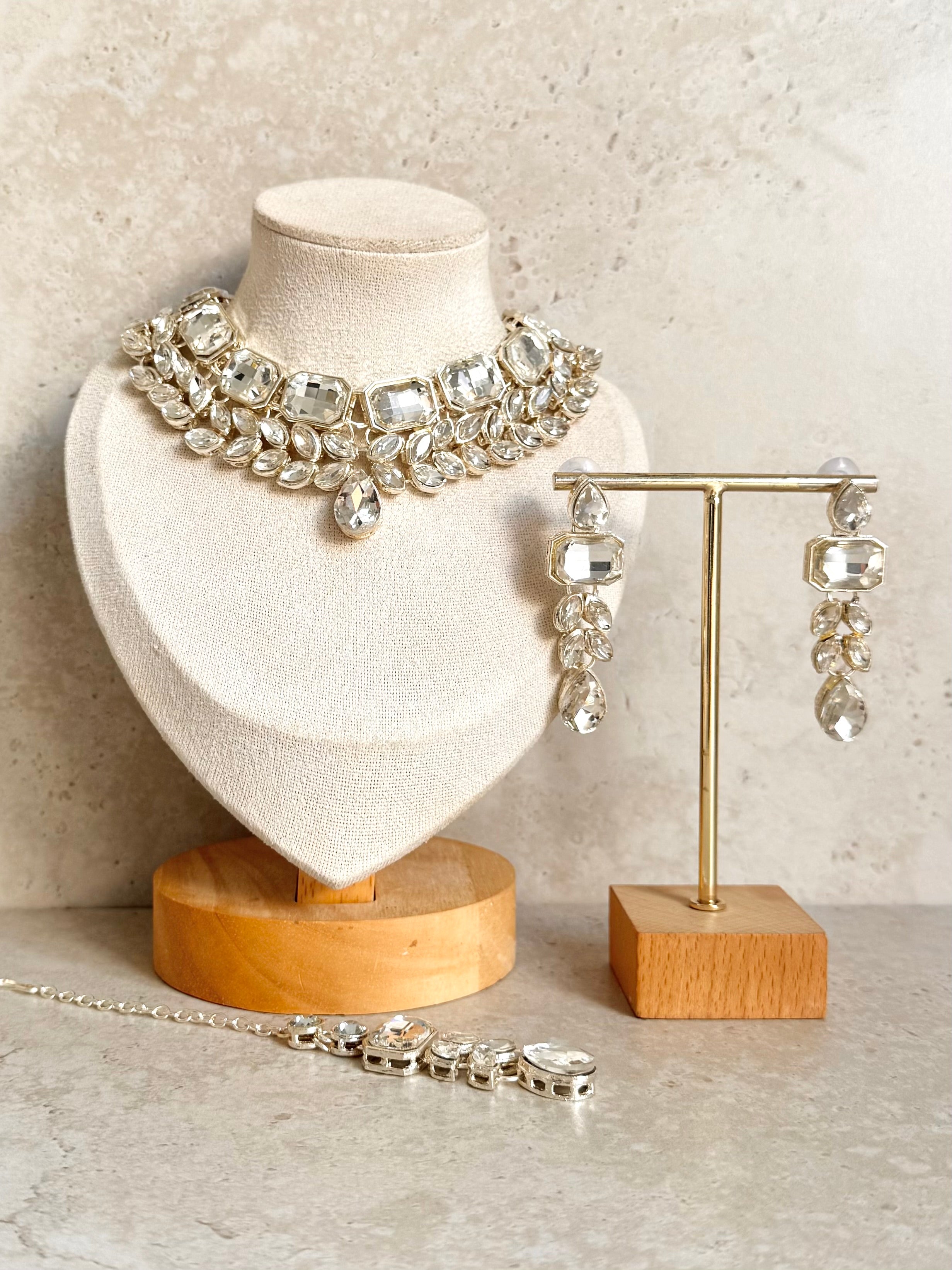 Harpreet Necklace Set